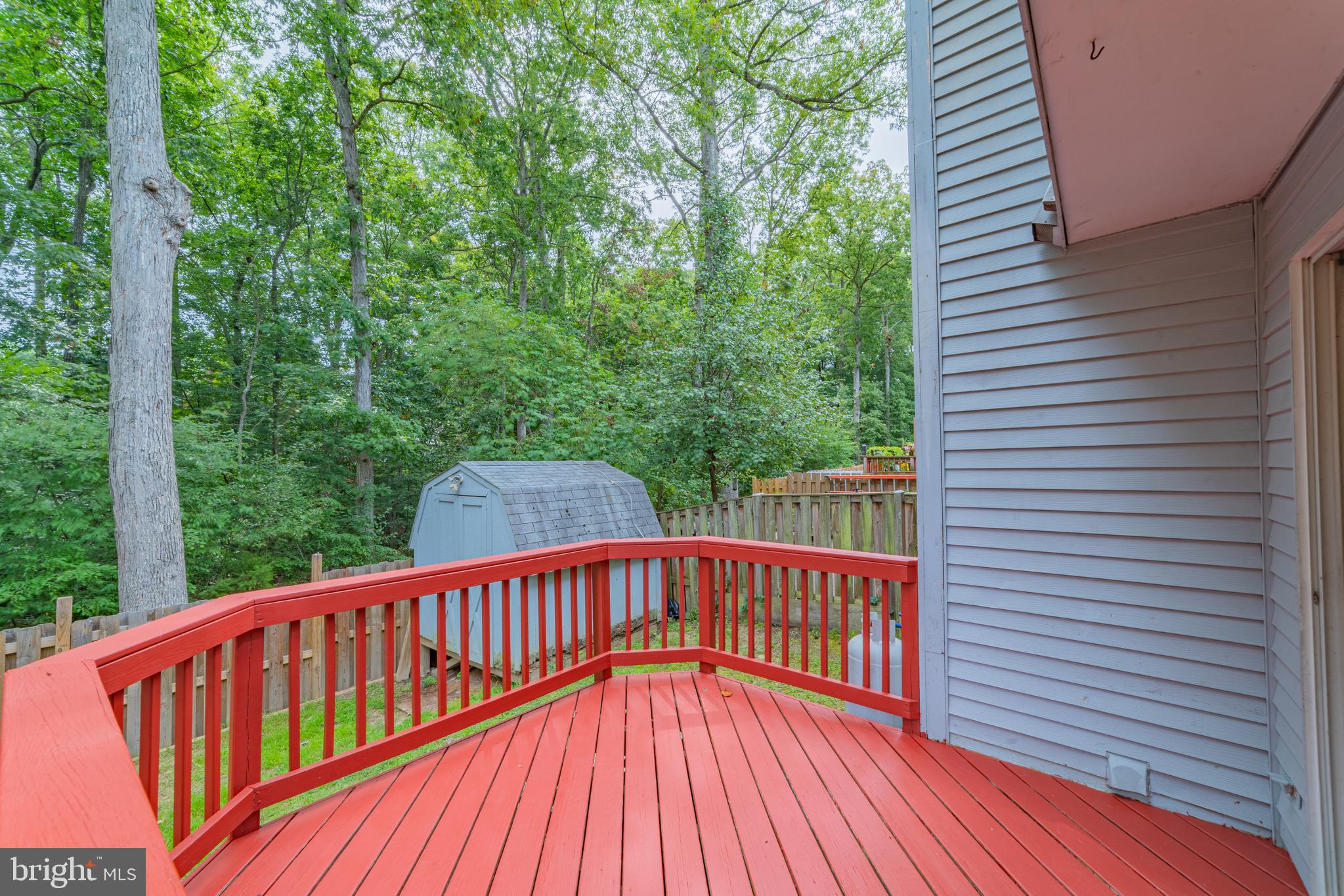 LAKE RIDGE - Residential