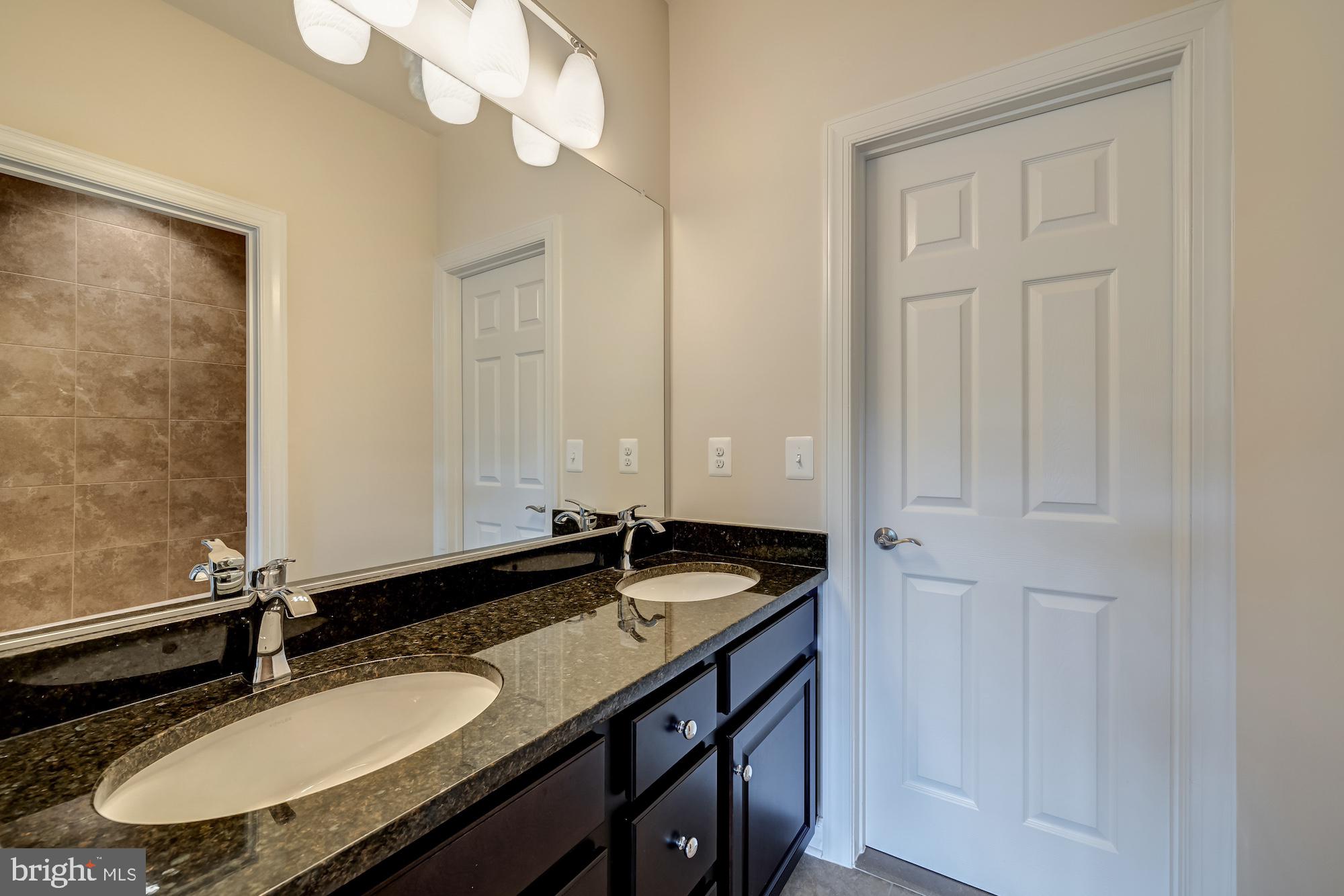 CHURCHILL - Residential