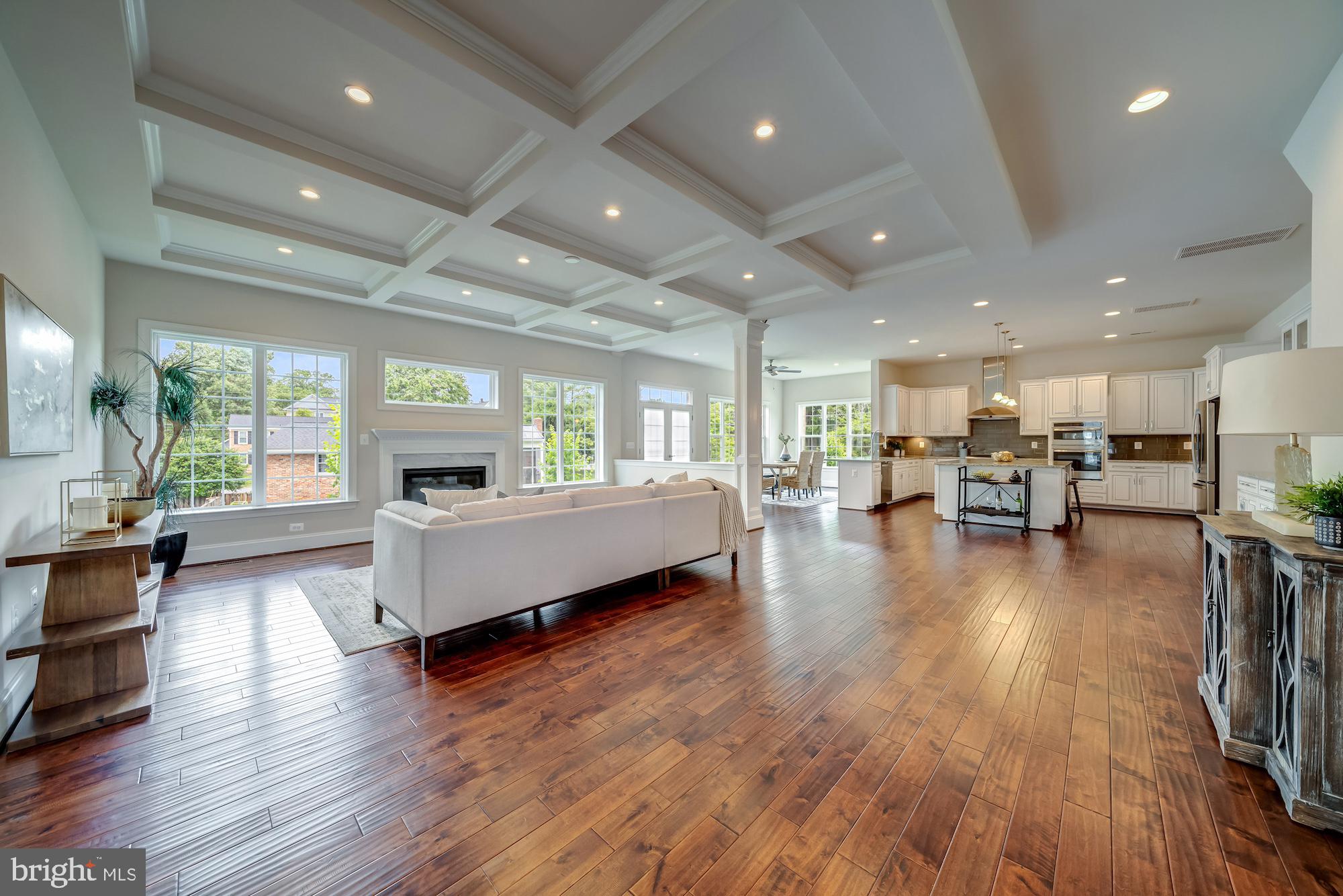 CHURCHILL - Residential