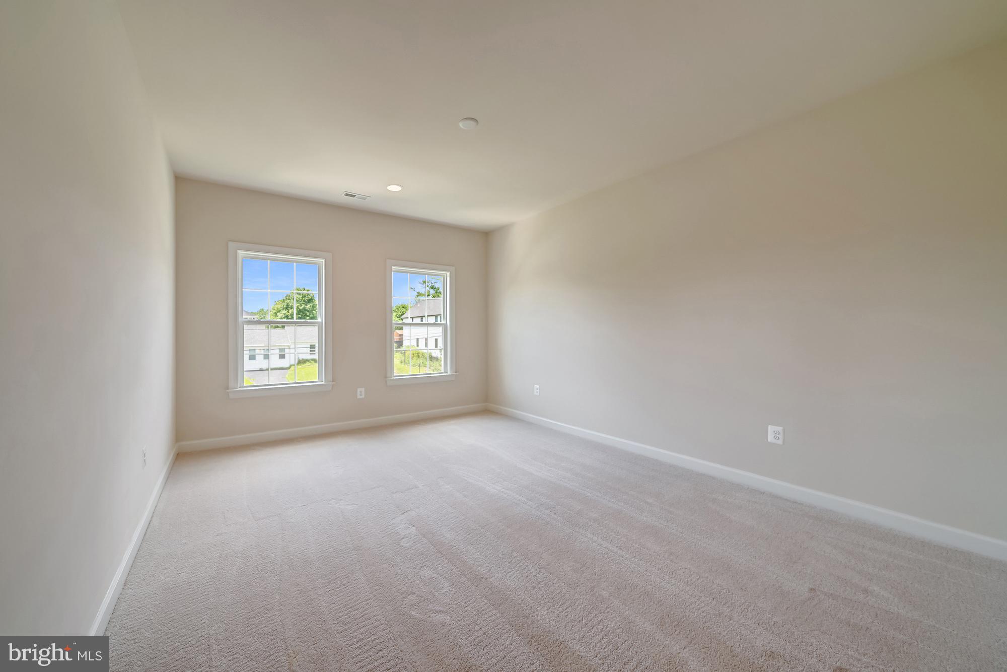 CHURCHILL - Residential