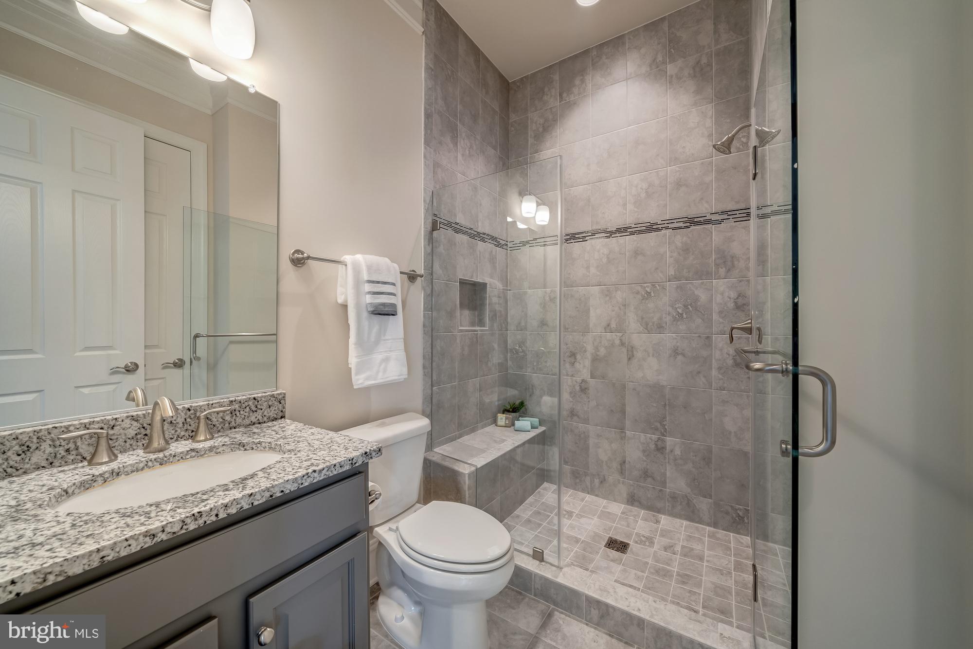 CHURCHILL - Residential