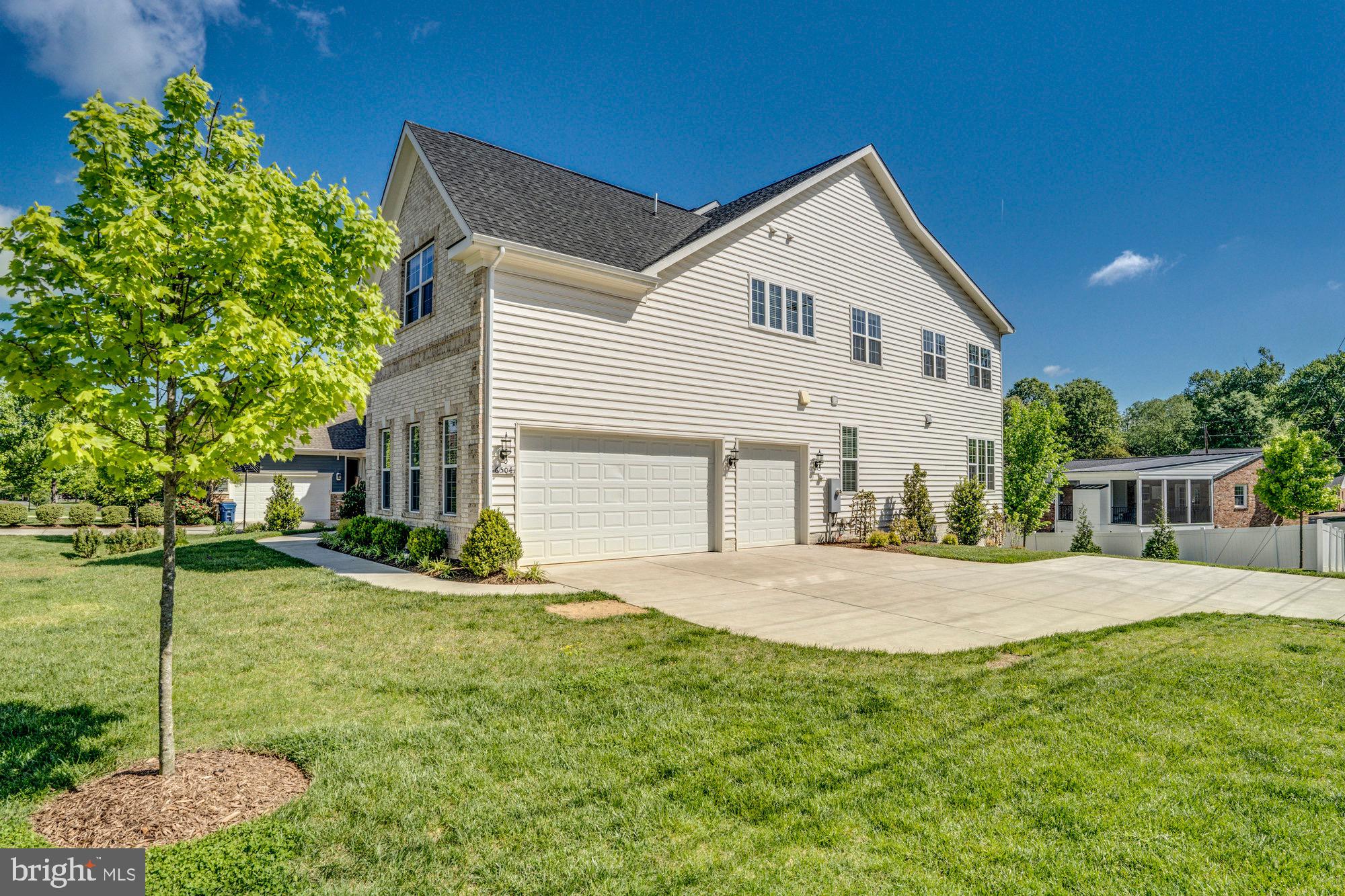 CHURCHILL - Residential