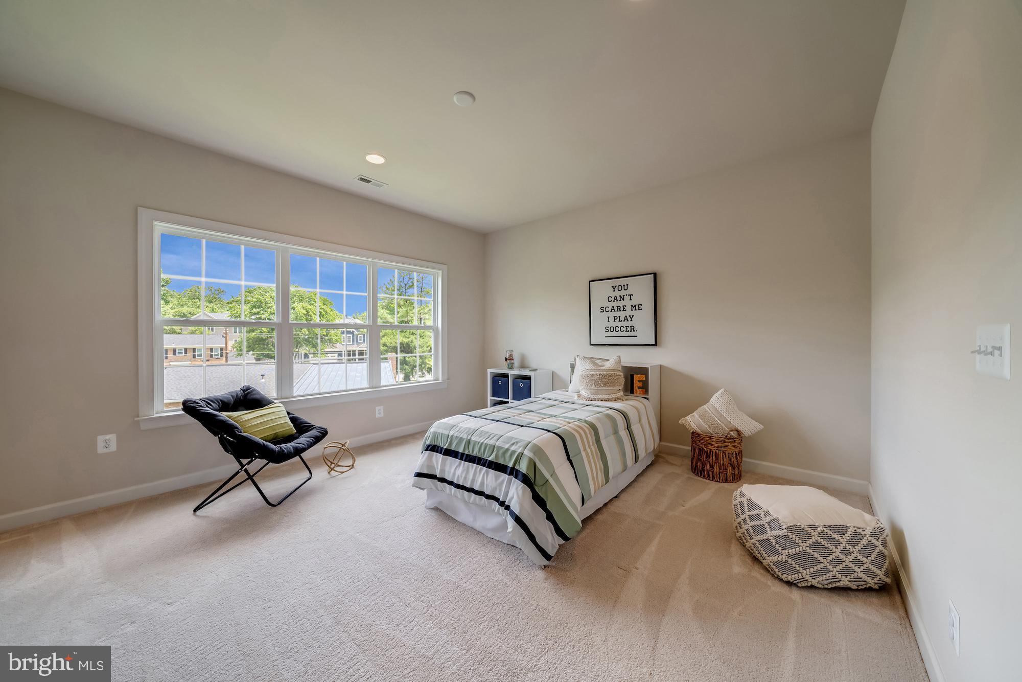 CHURCHILL - Residential