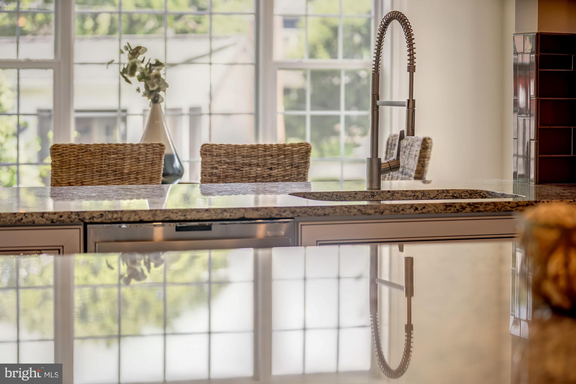 CHURCHILL - Residential