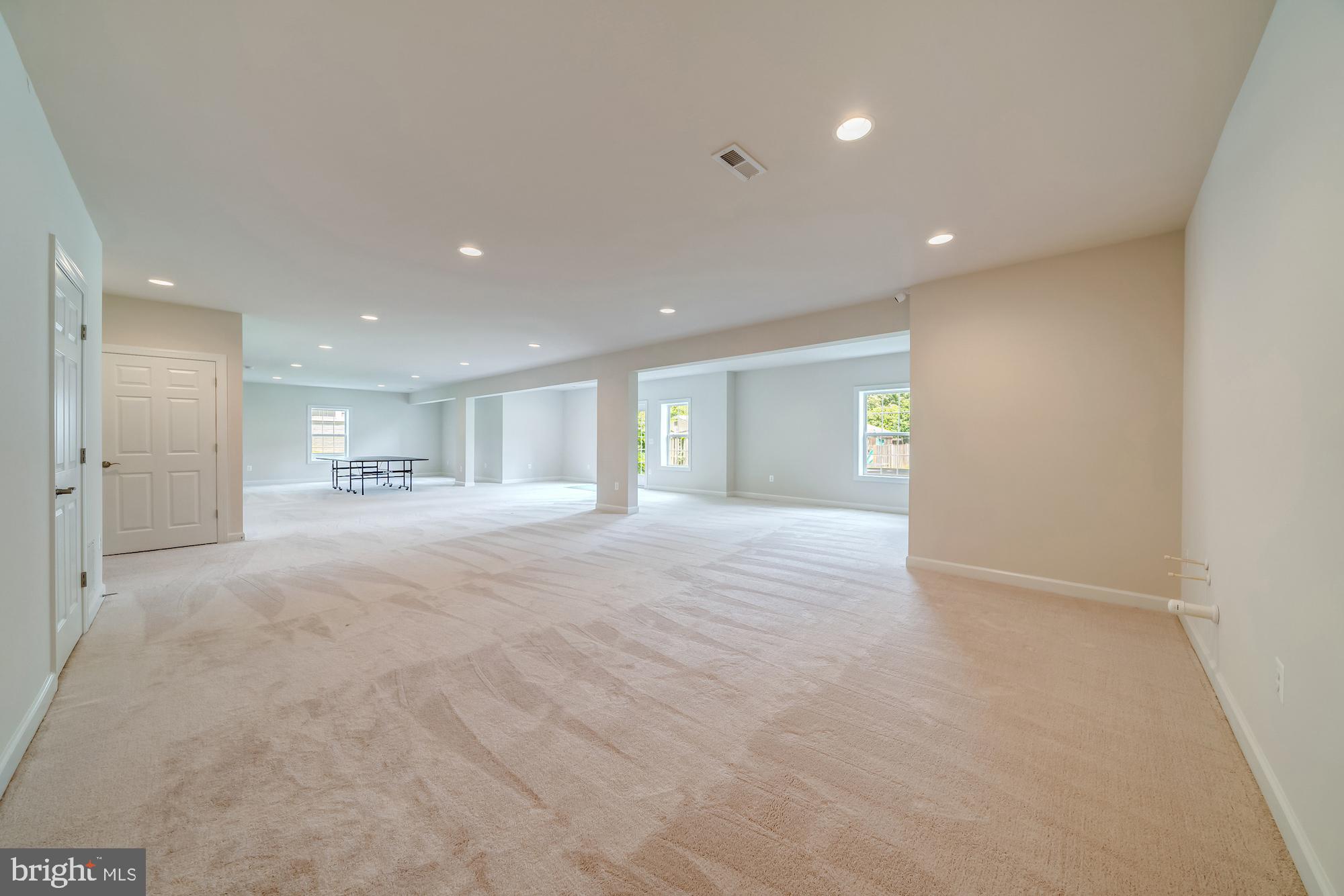 CHURCHILL - Residential