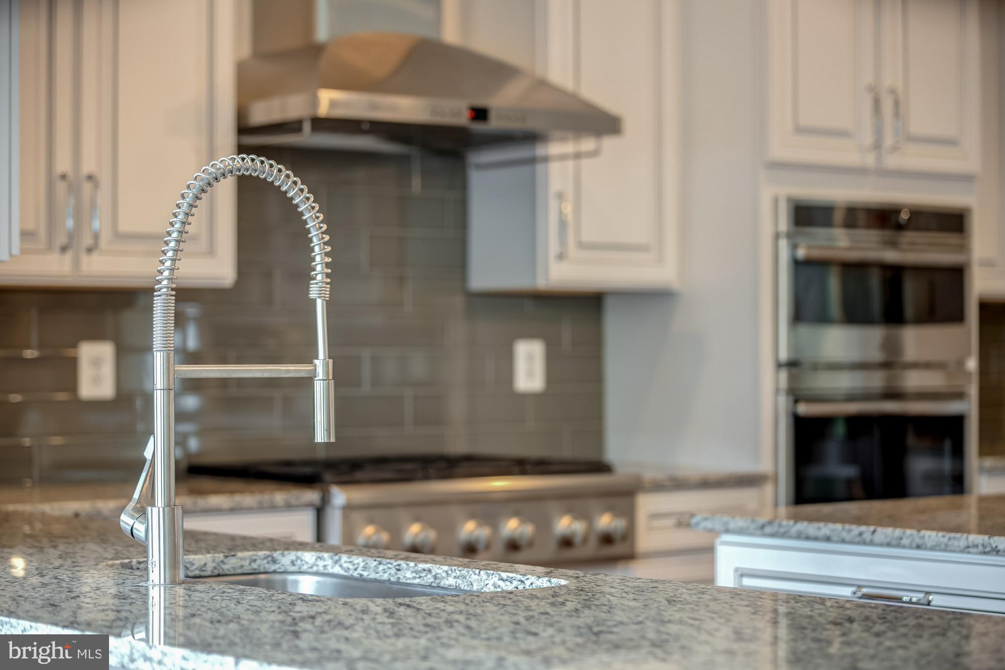 CHURCHILL - Residential