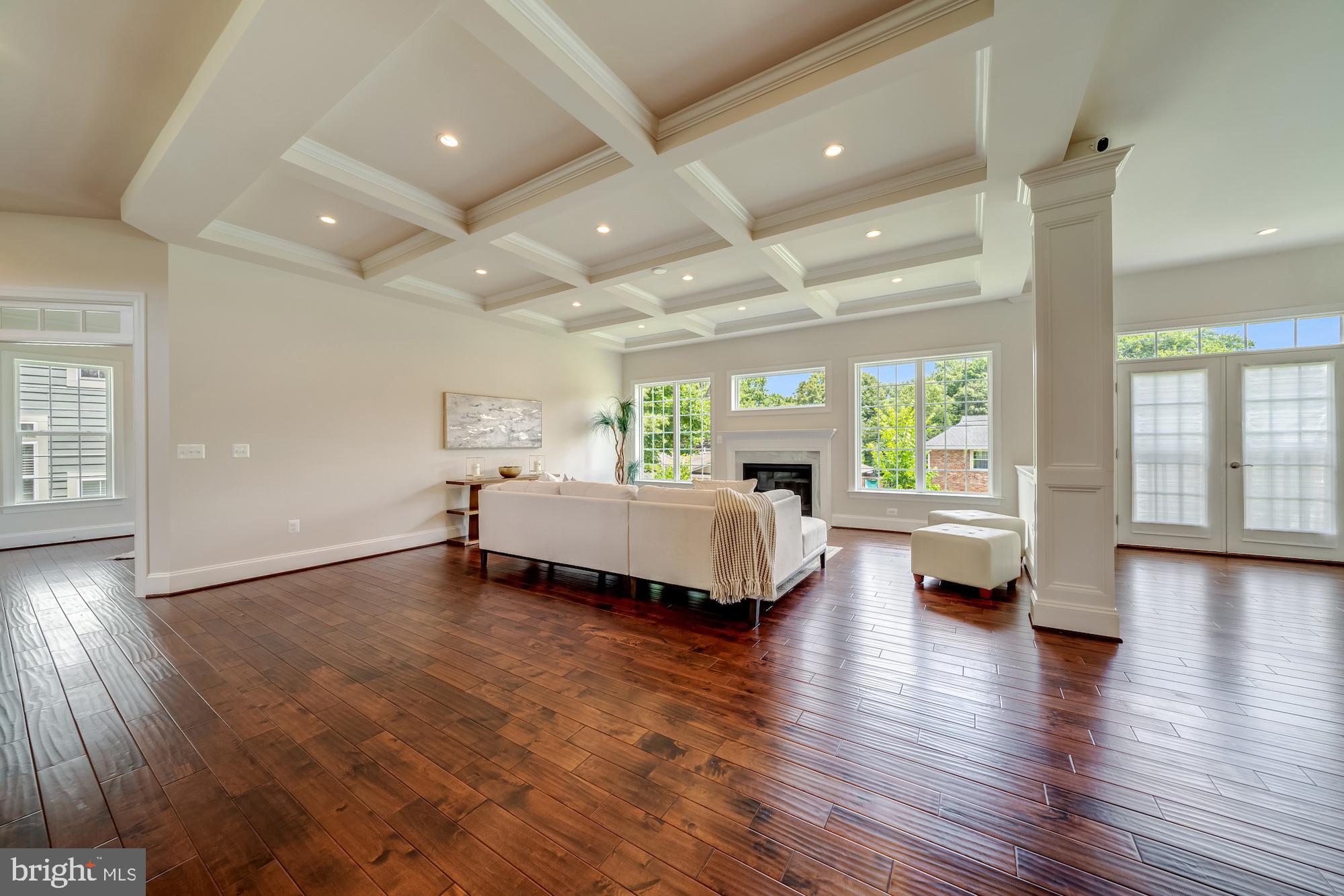 CHURCHILL - Residential