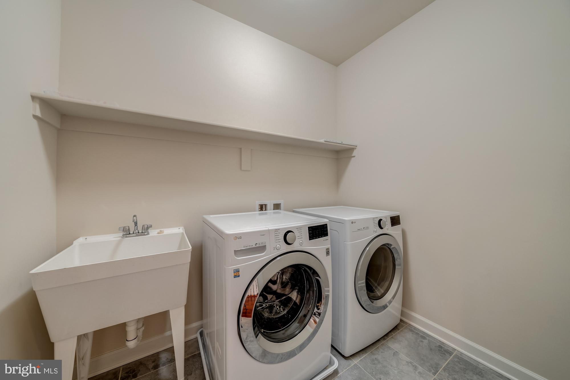 CHURCHILL - Residential