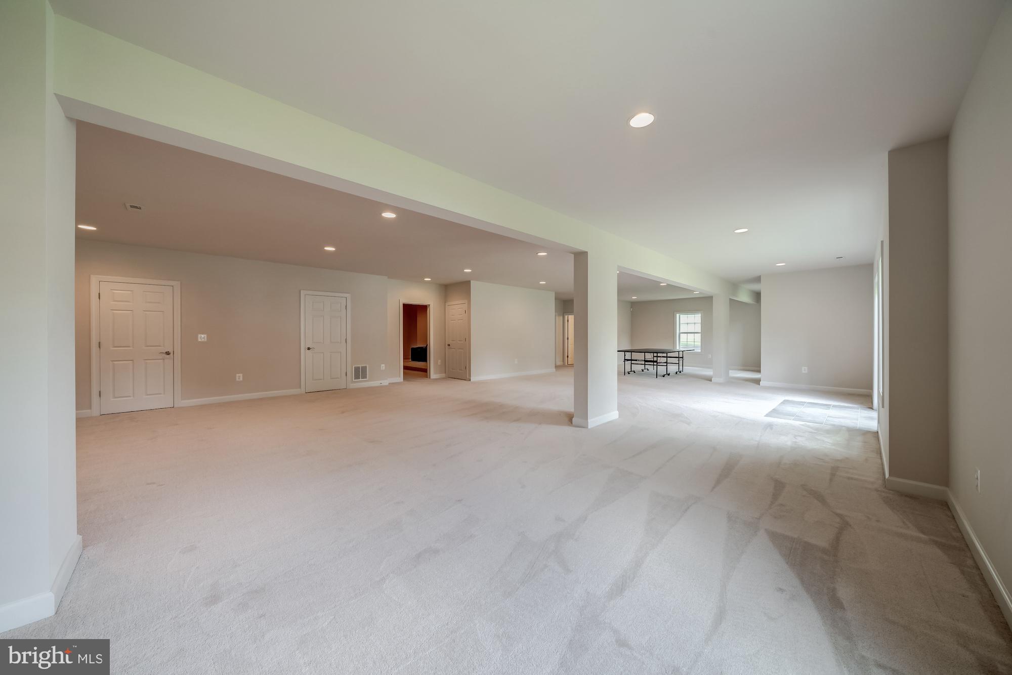 CHURCHILL - Residential