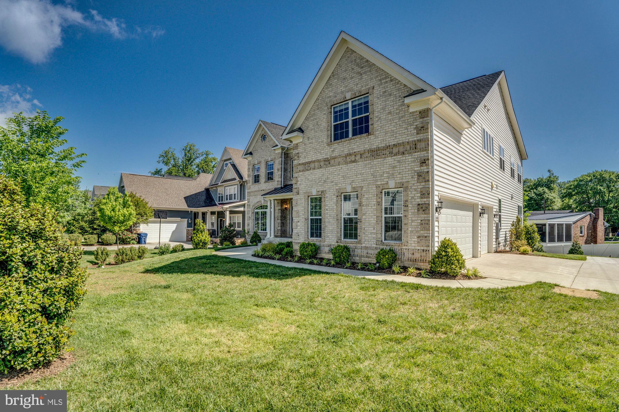 CHURCHILL - Residential