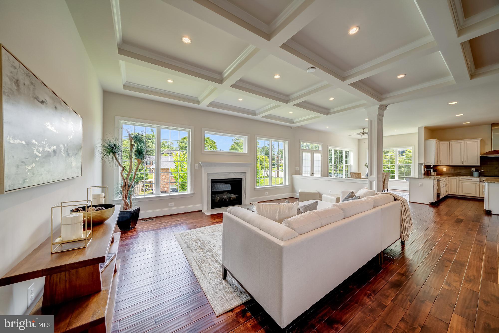 CHURCHILL - Residential