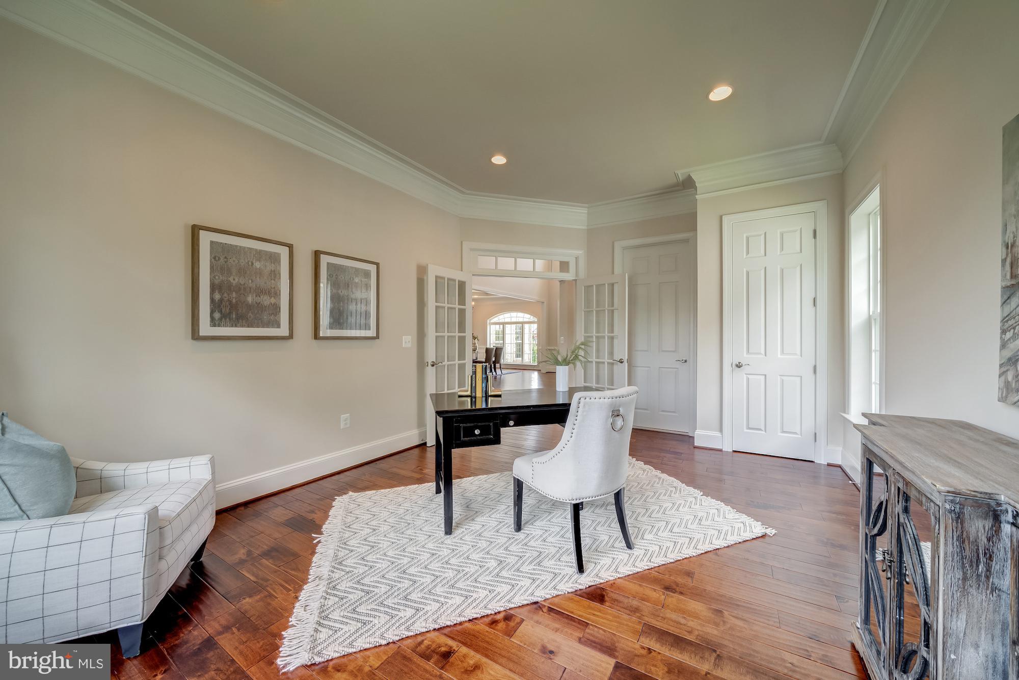 CHURCHILL - Residential