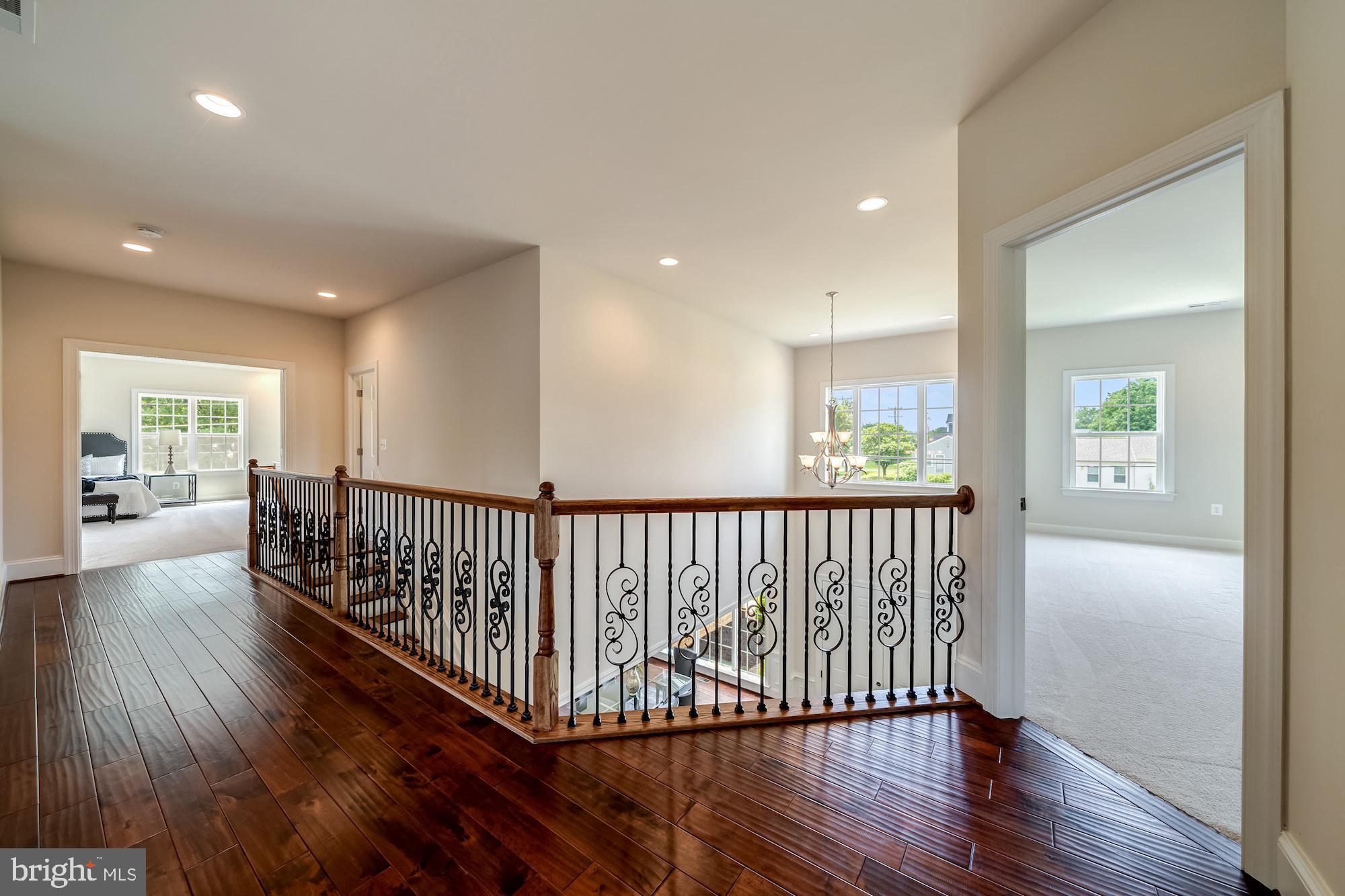 CHURCHILL - Residential