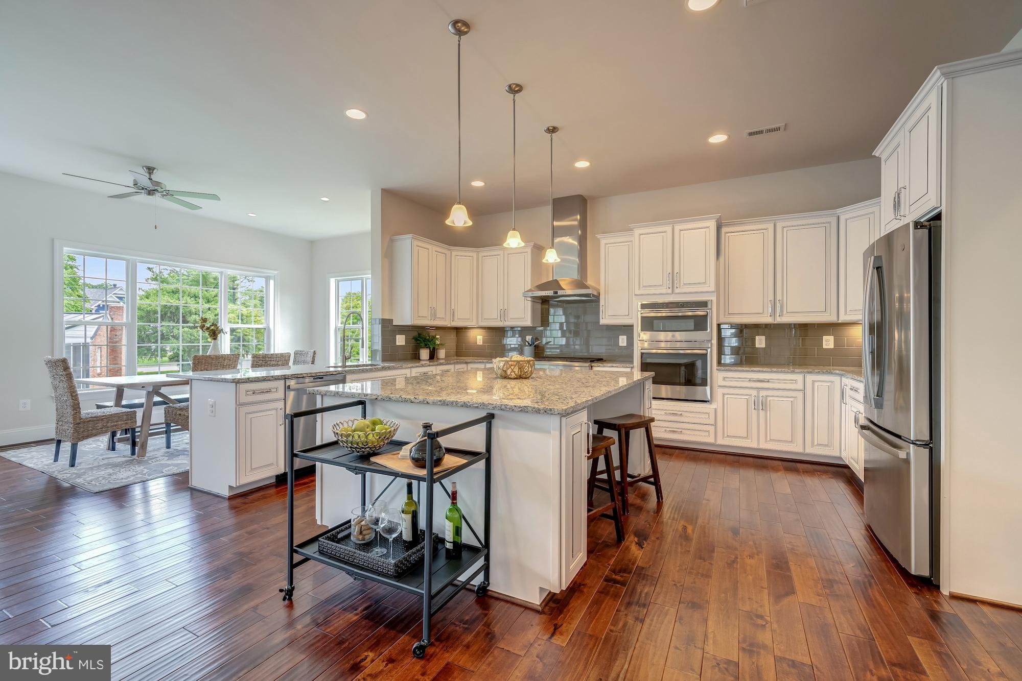 CHURCHILL - Residential