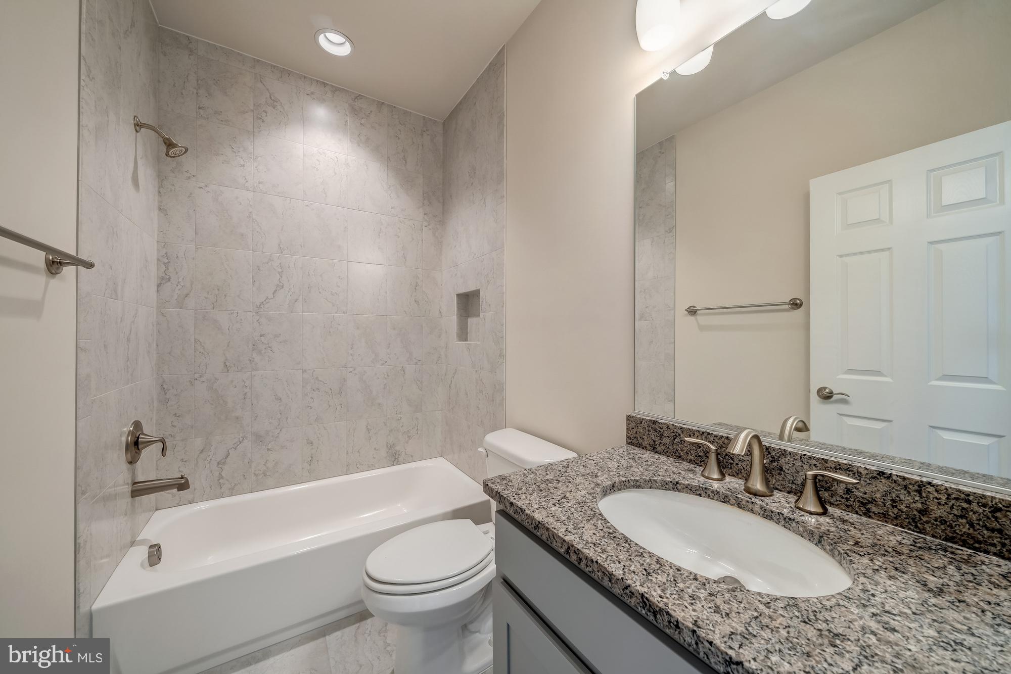 CHURCHILL - Residential