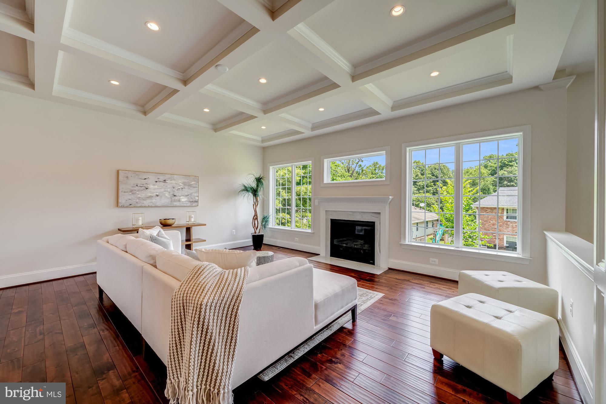 CHURCHILL - Residential