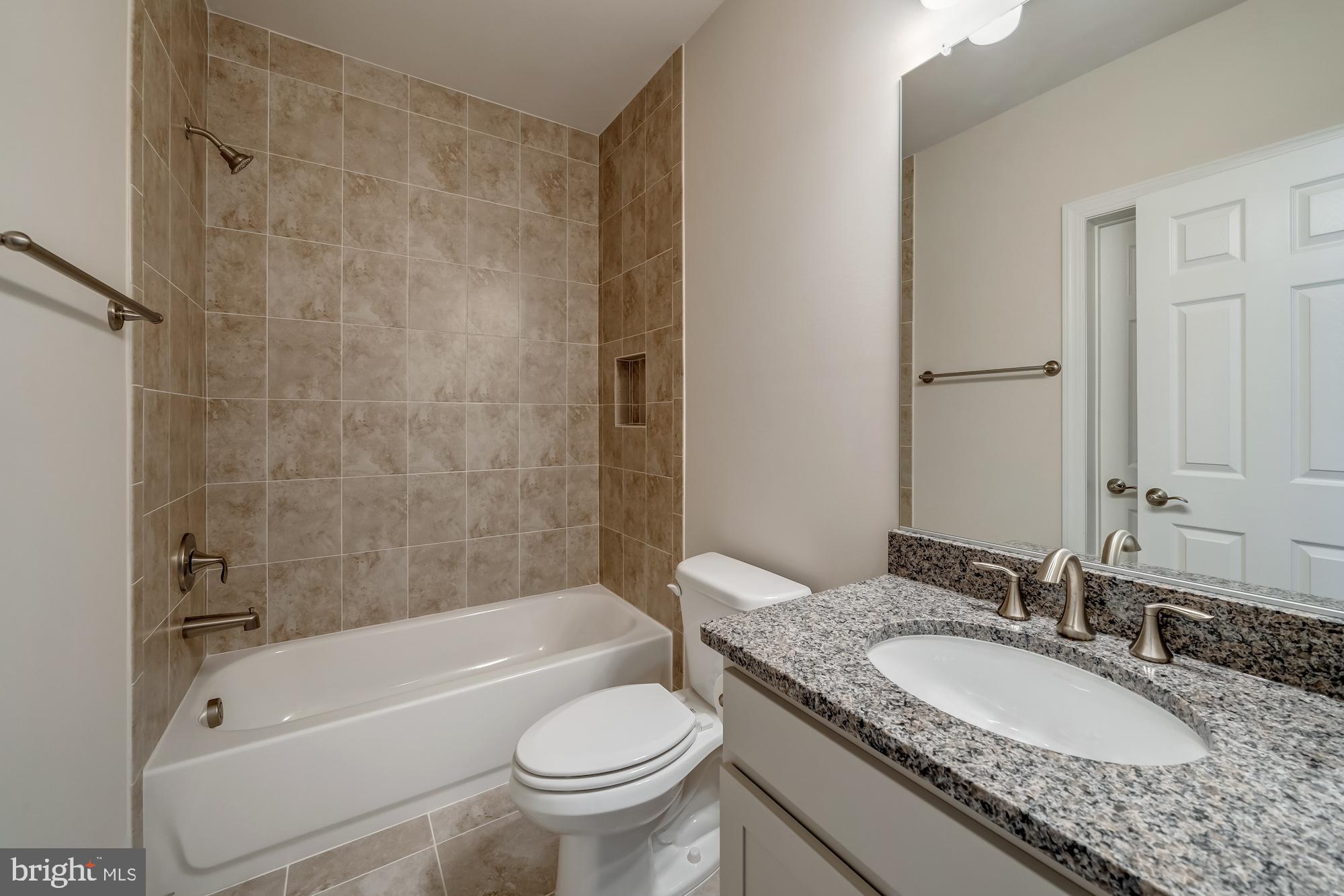 CHURCHILL - Residential