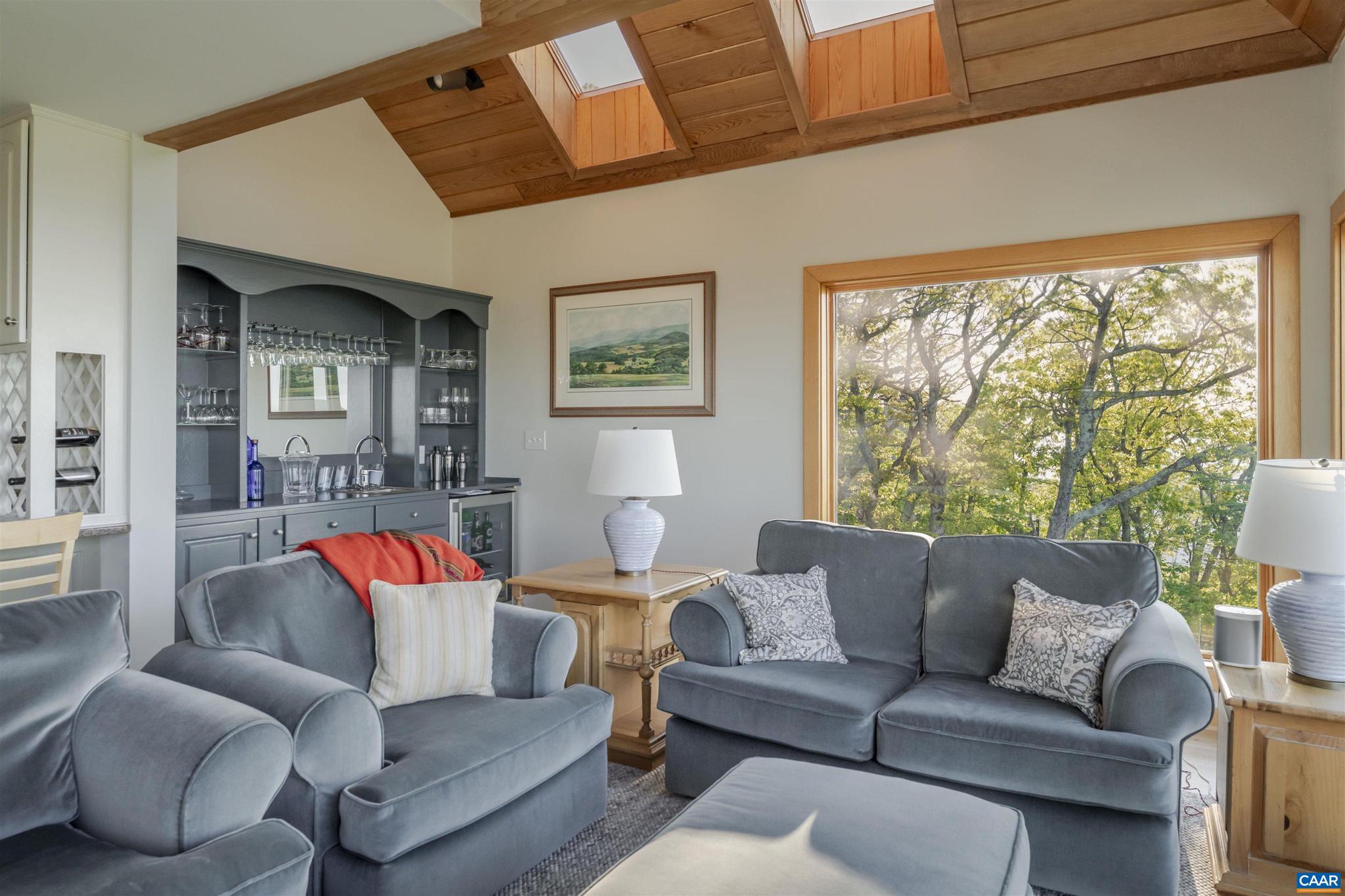 WINTERGREEN RESORT - Residential