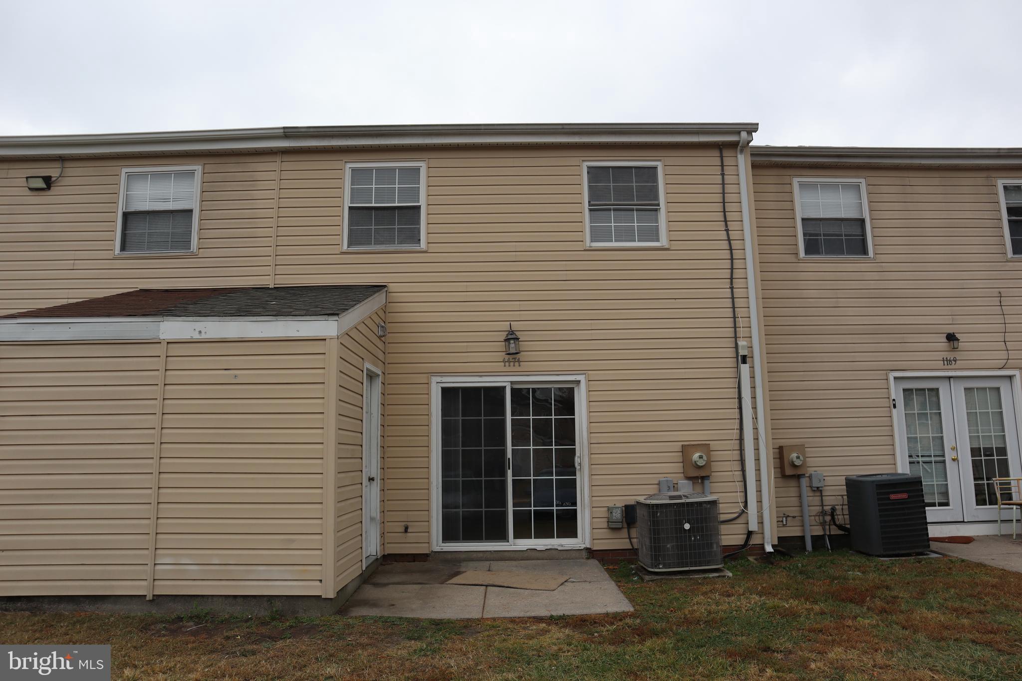 WICOMICO COMMONS - Residential Lease