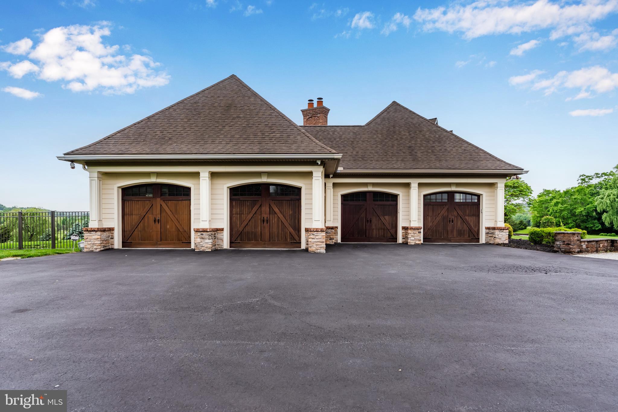 ALLEN GLEN - Residential