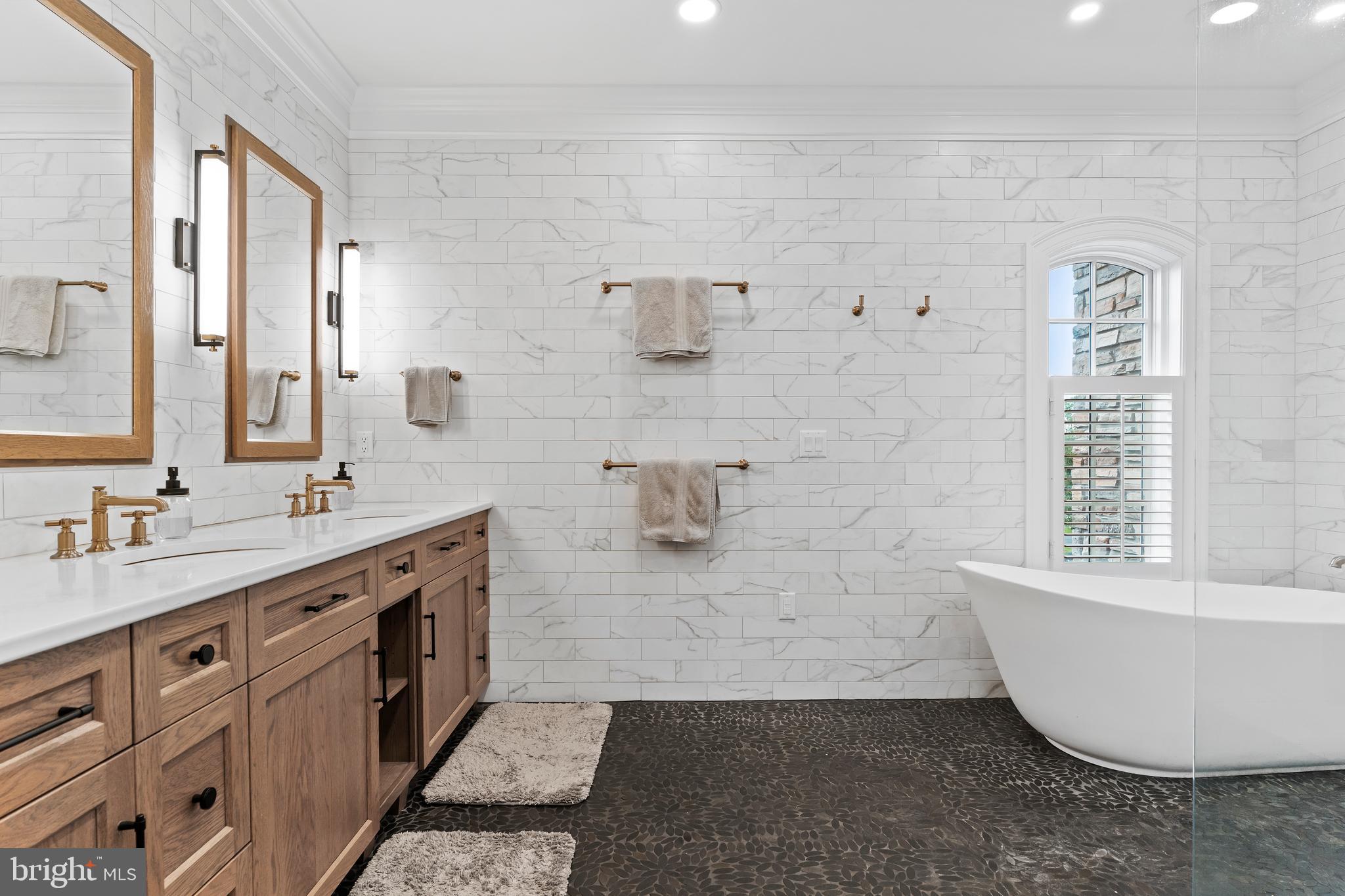 ALLEN GLEN - Residential