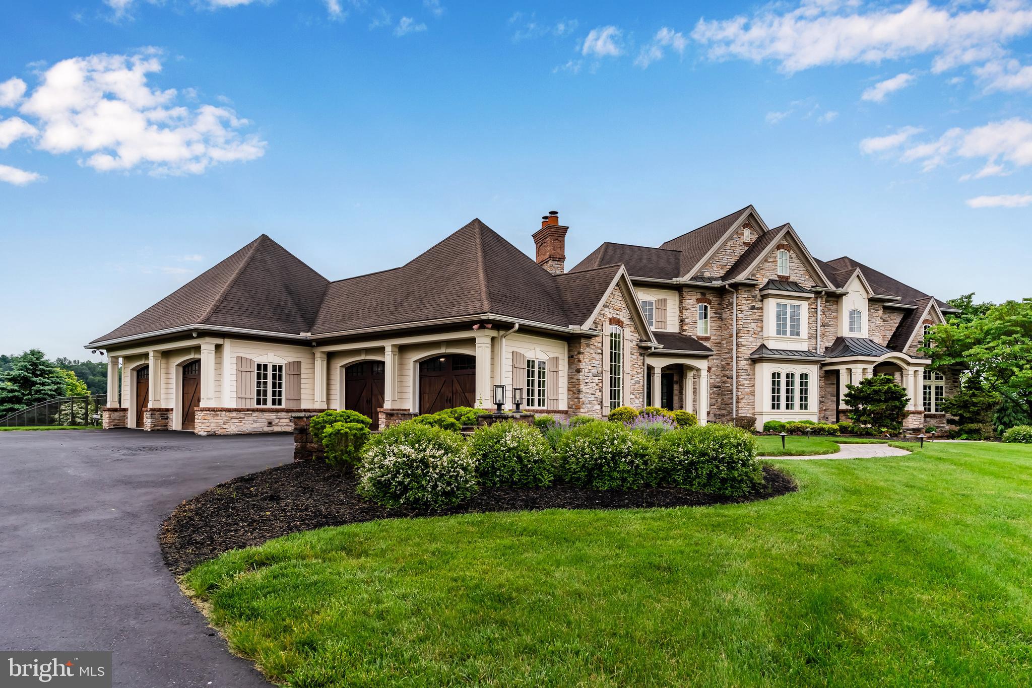 2740 ALLEN GLEN DRIVE
