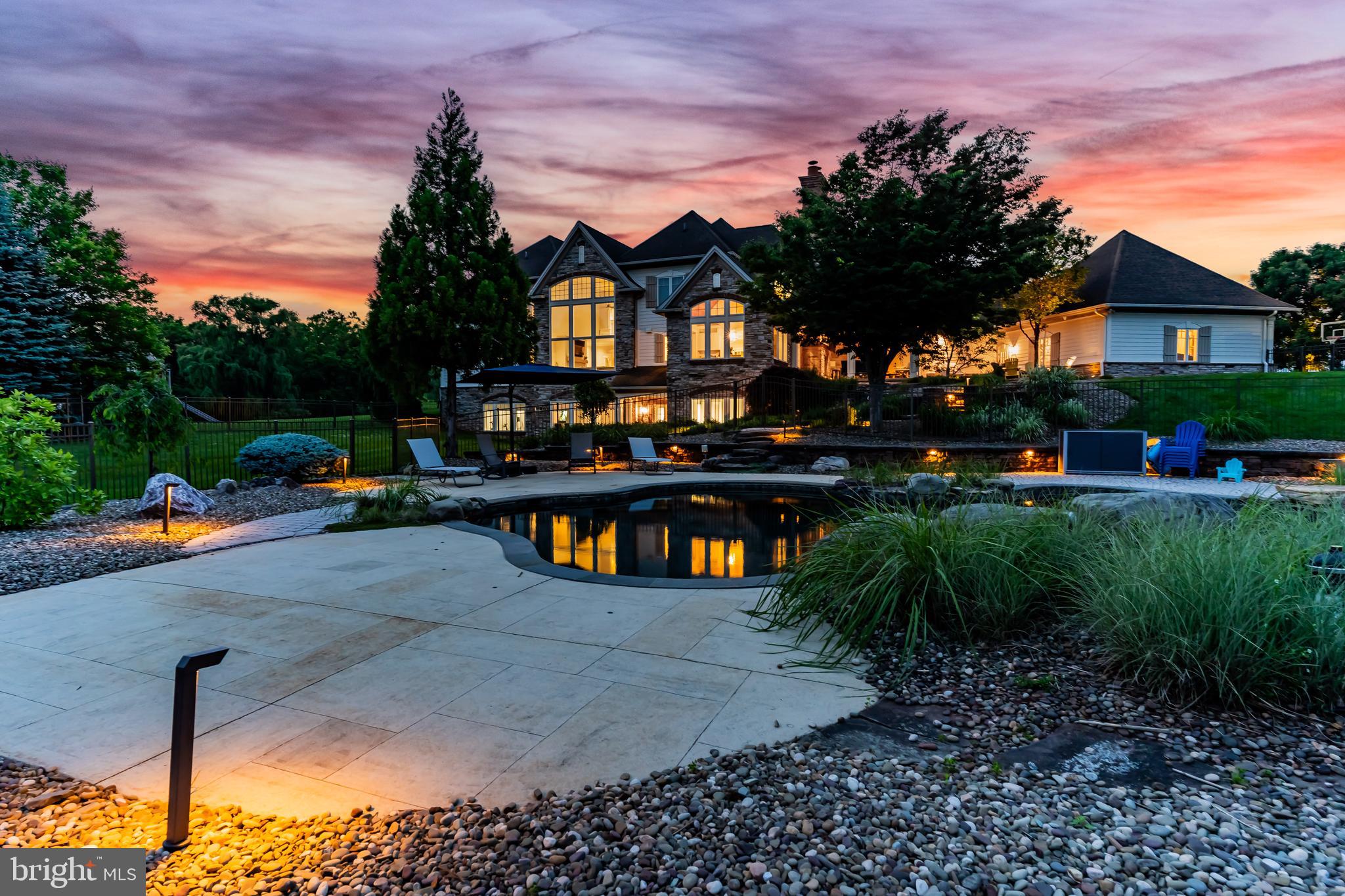 ALLEN GLEN - Residential