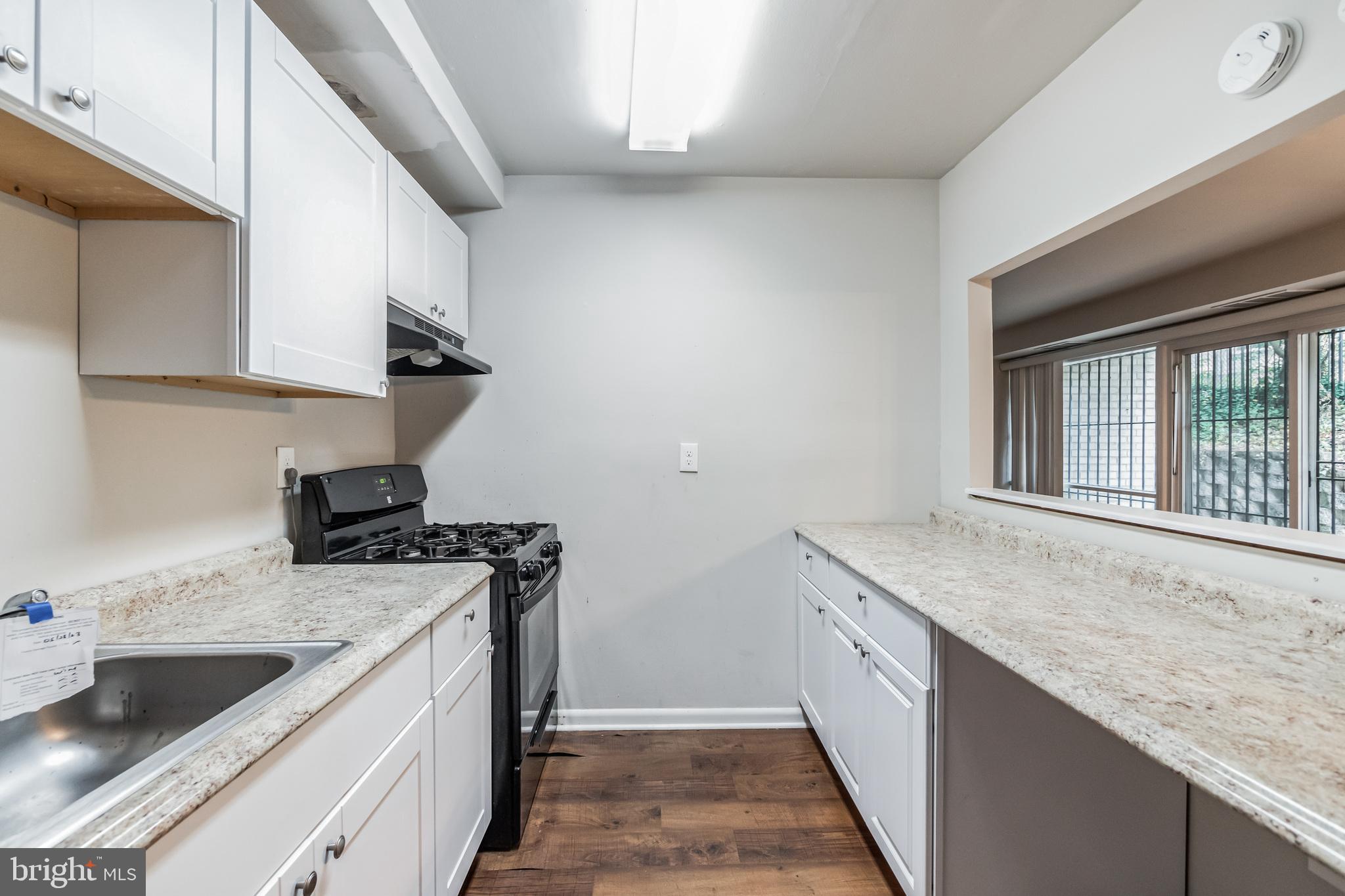 ADELPHI TERRACE CONDO - Residential