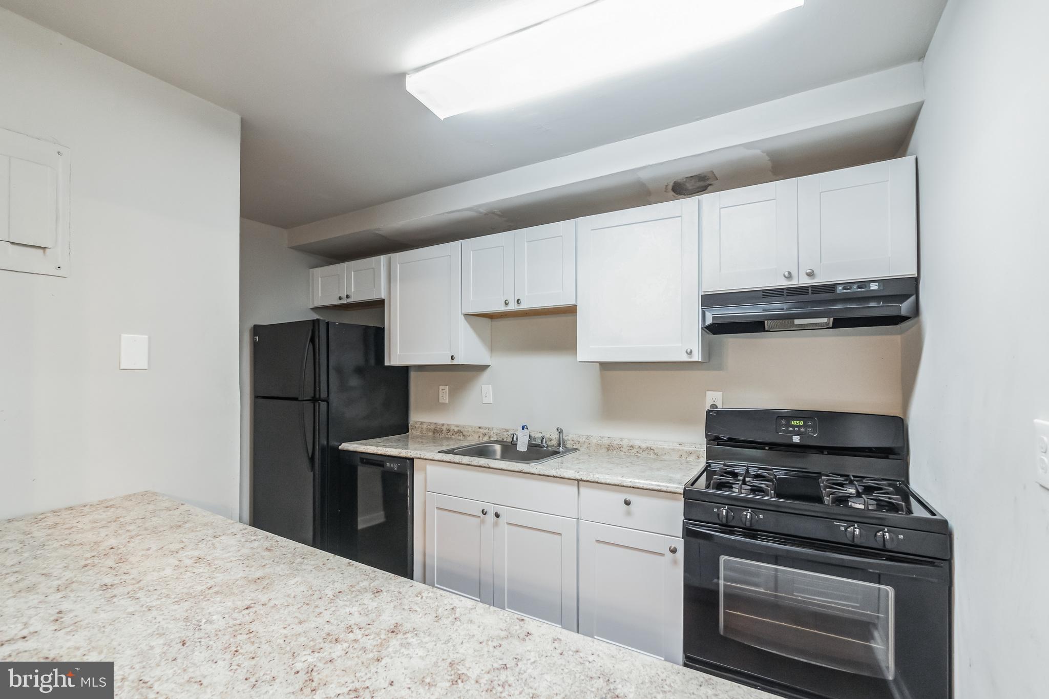 ADELPHI TERRACE CONDO - Residential