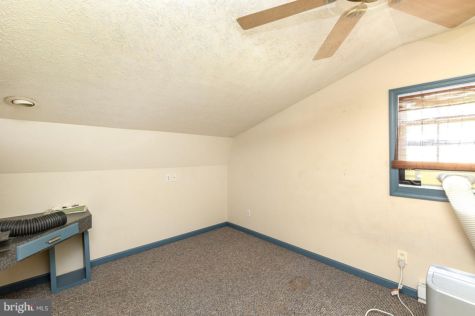 MOUNTAIN VIEW ESTATES - Residential