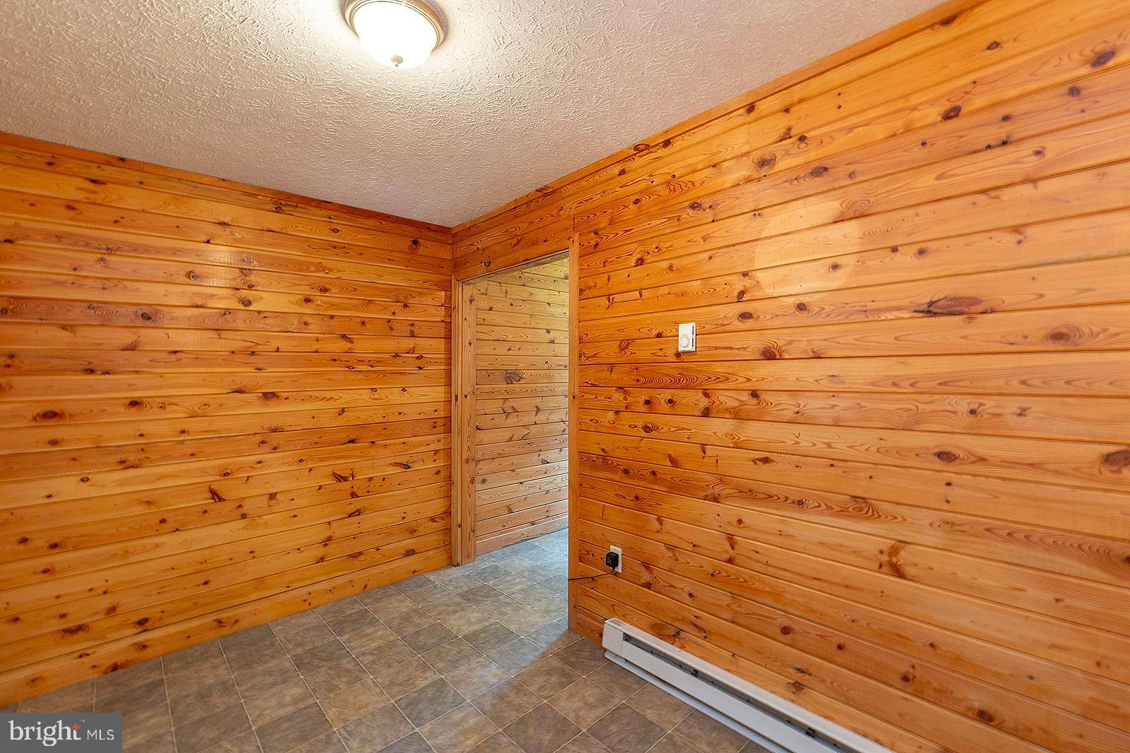 MOUNTAIN VIEW ESTATES - Residential