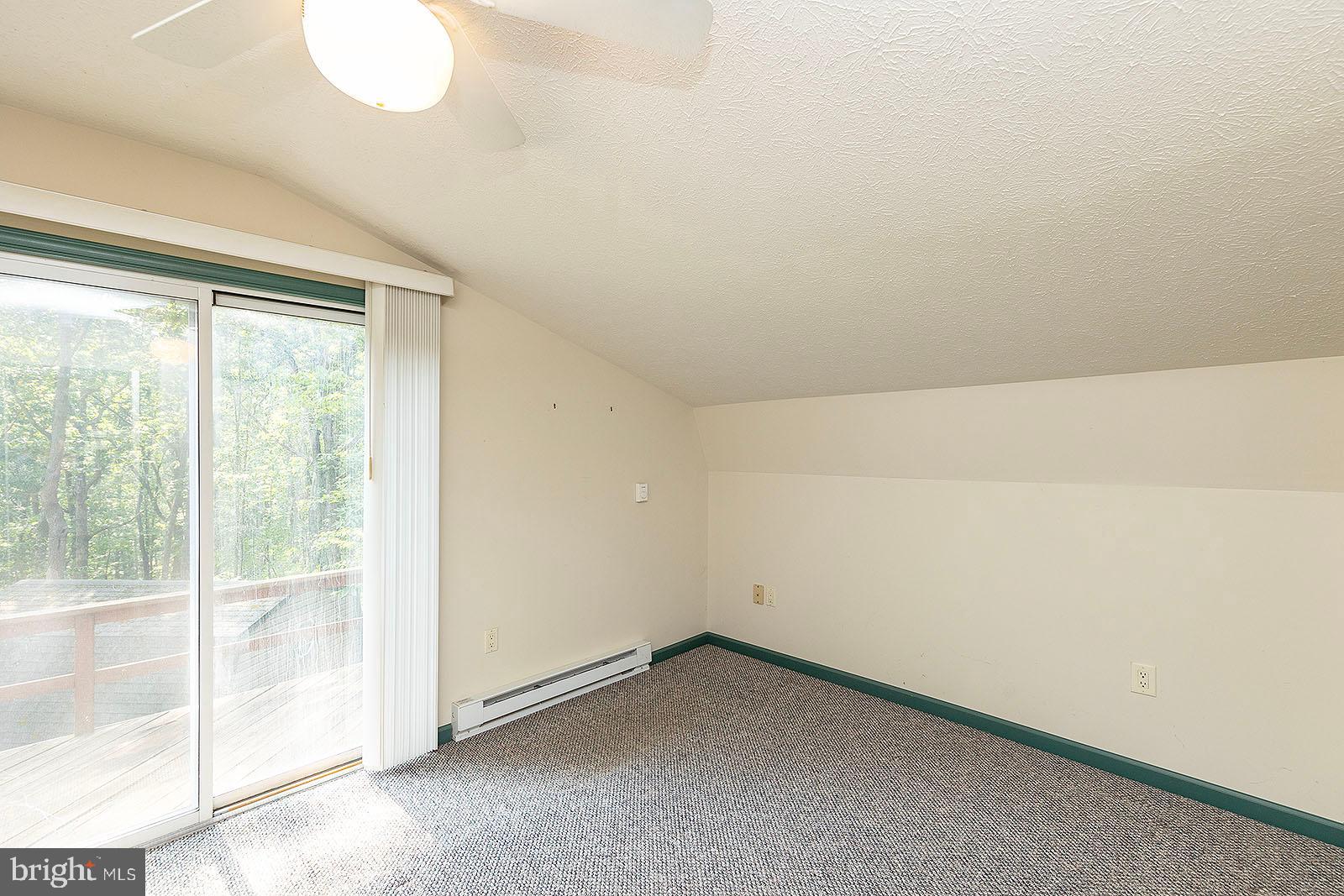 MOUNTAIN VIEW ESTATES - Residential