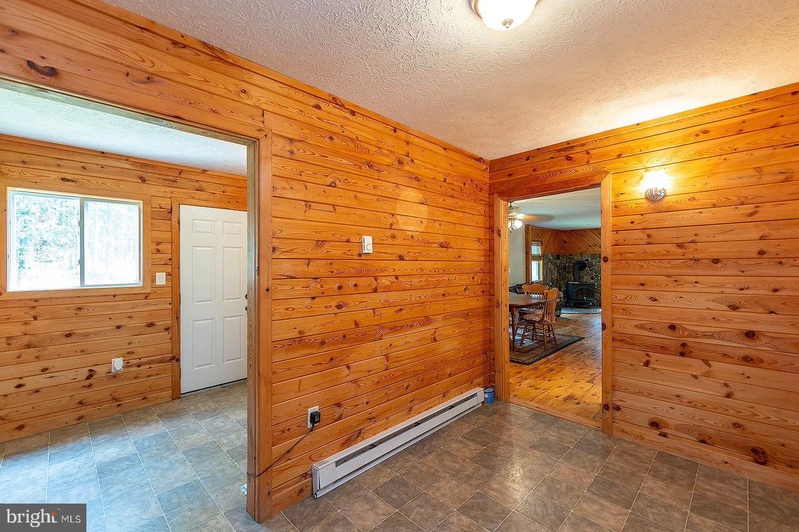 MOUNTAIN VIEW ESTATES - Residential