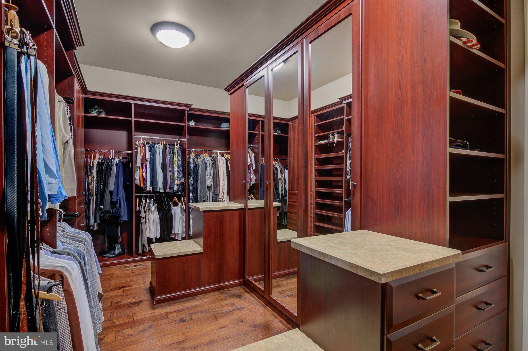 OCCOQUAN OVERLOOK - Residential