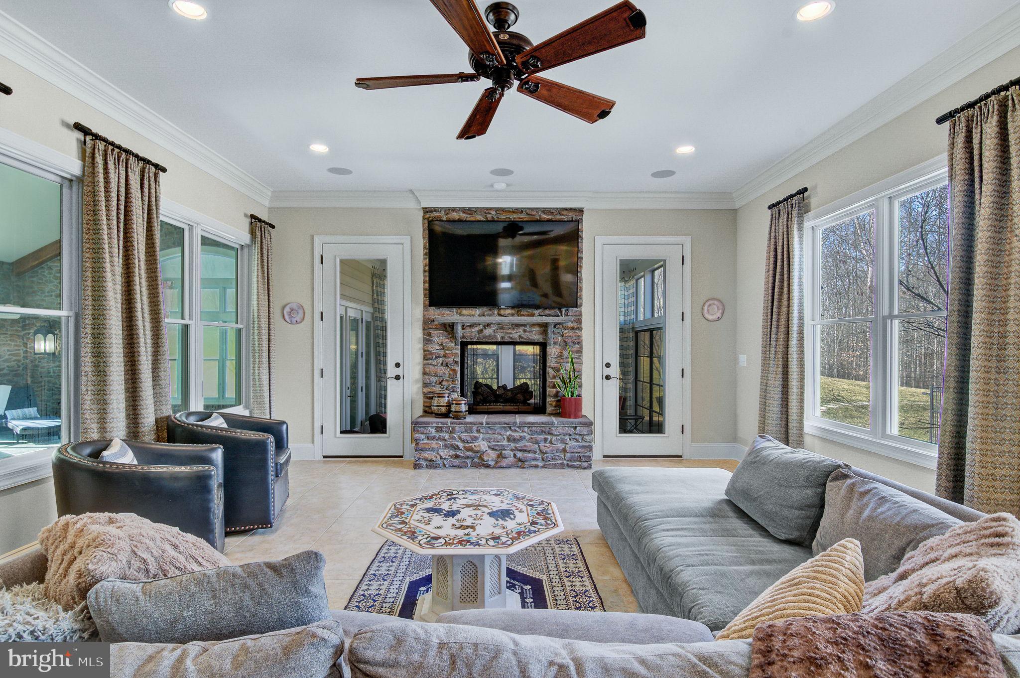 OCCOQUAN OVERLOOK - Residential