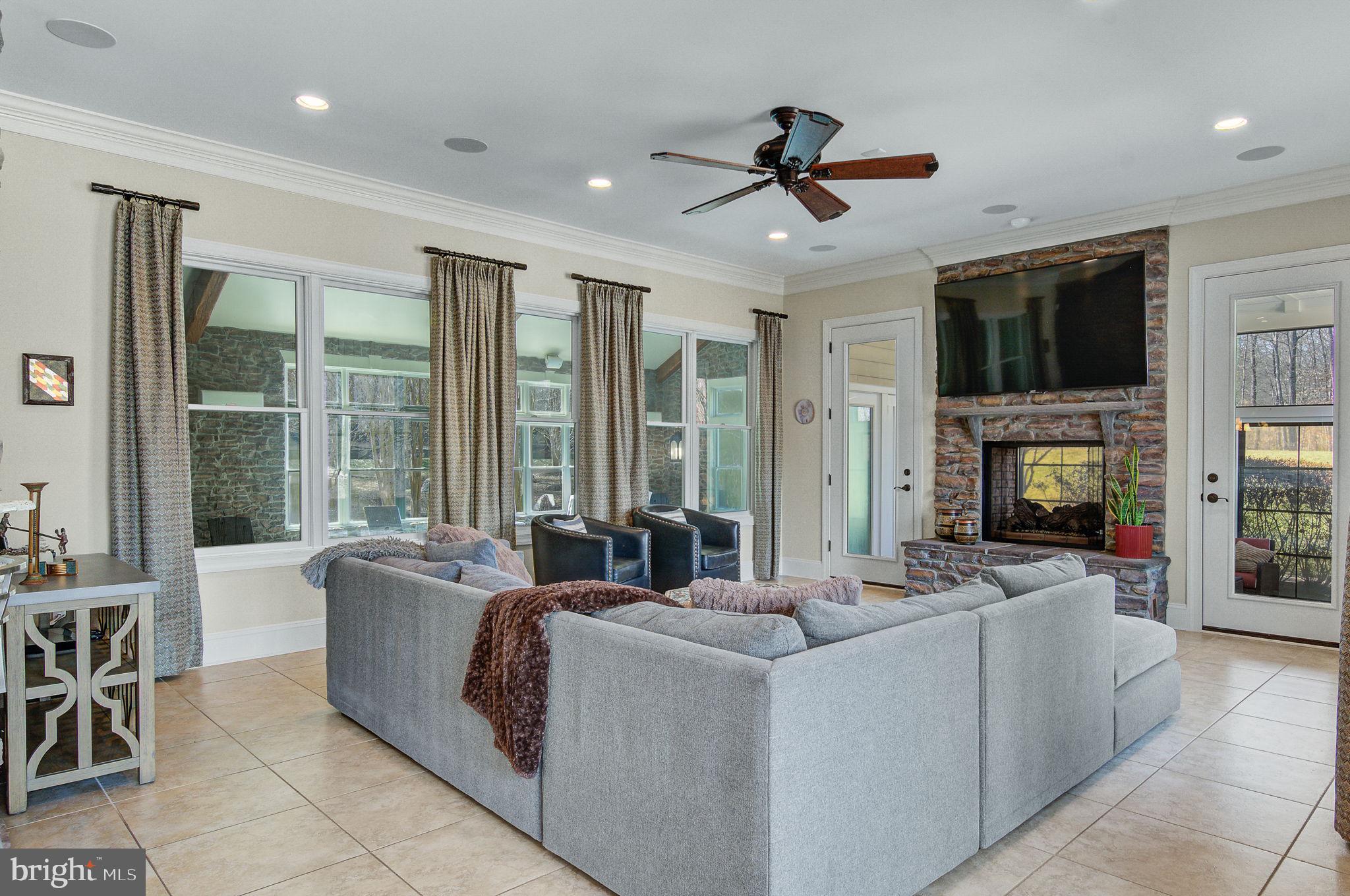 OCCOQUAN OVERLOOK - Residential