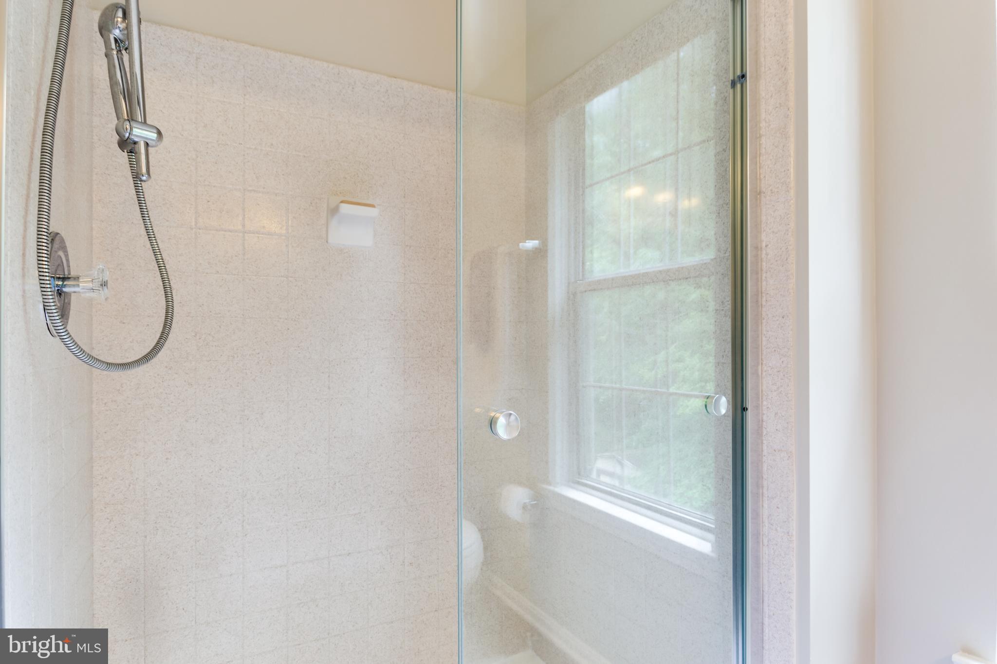 HAMPSHIRE - Residential