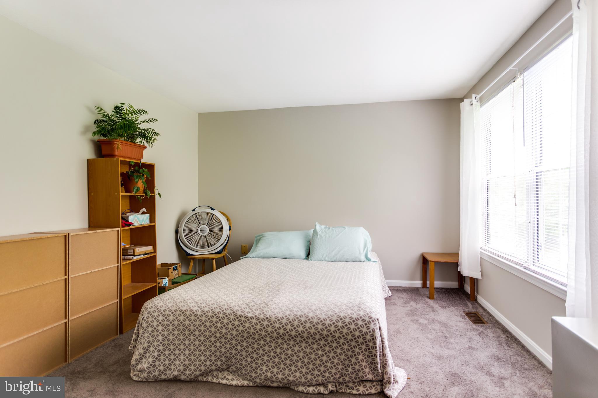 HAMPSHIRE - Residential