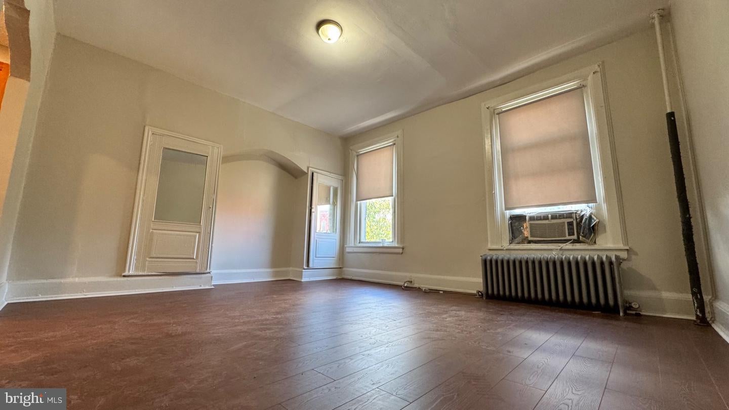 1121 41ST STREET 2ND FLOOR/2
