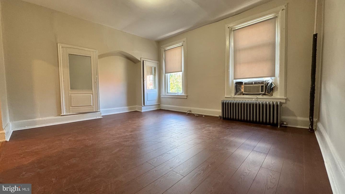 1121 41ST STREET 2ND FLOOR/2