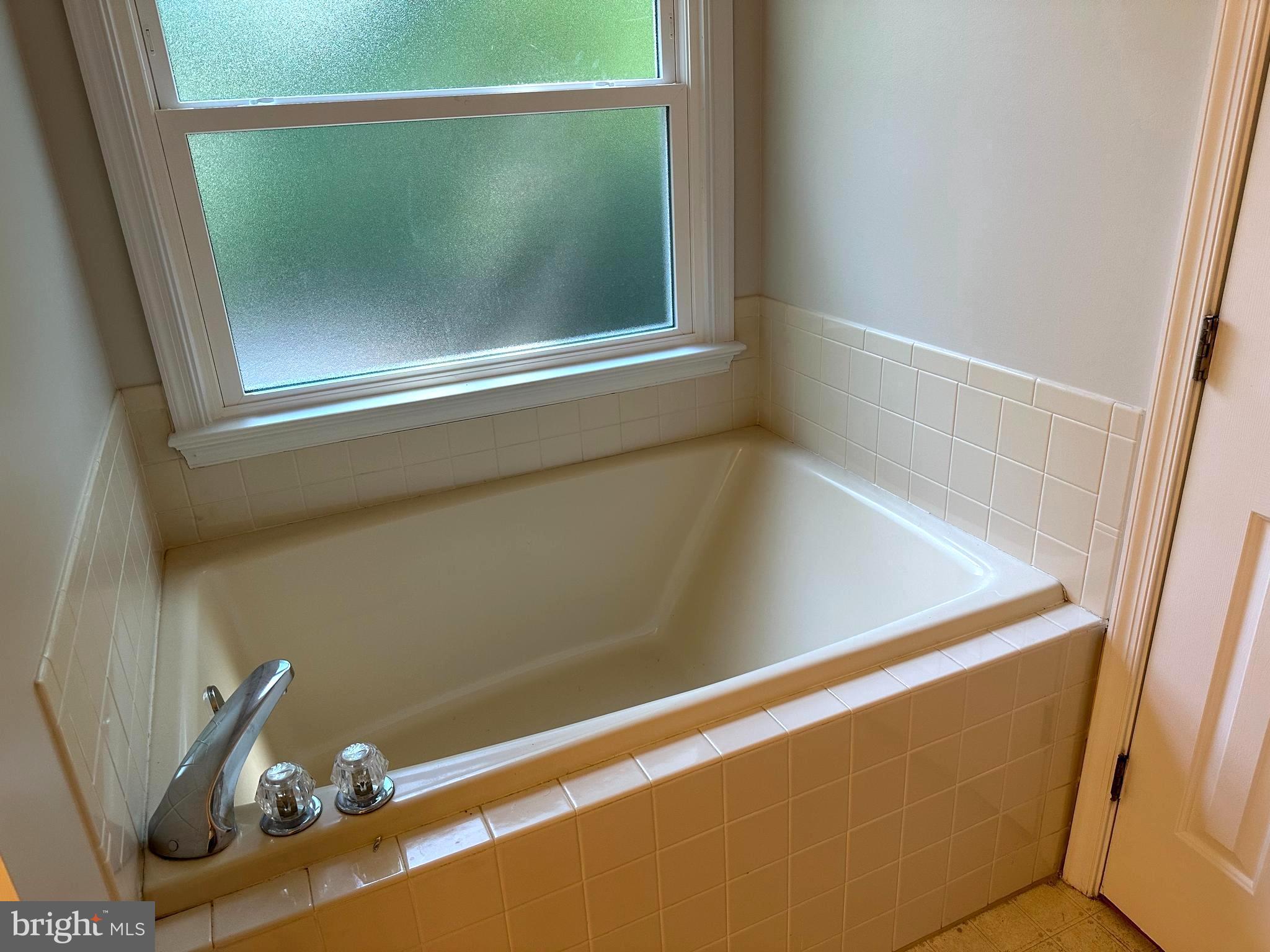 PIEDMONT HILLS - Residential Lease