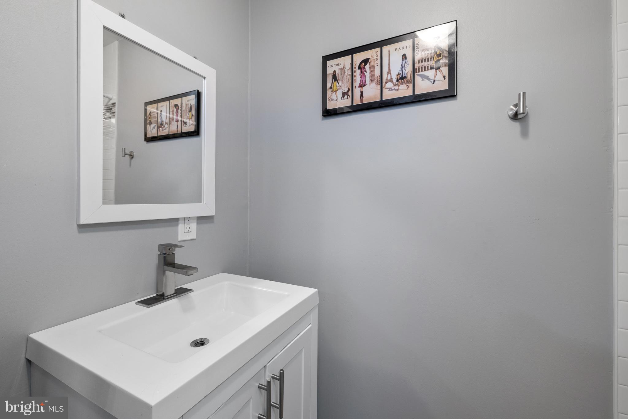 GRADUATE HOSPITAL - Residential Lease