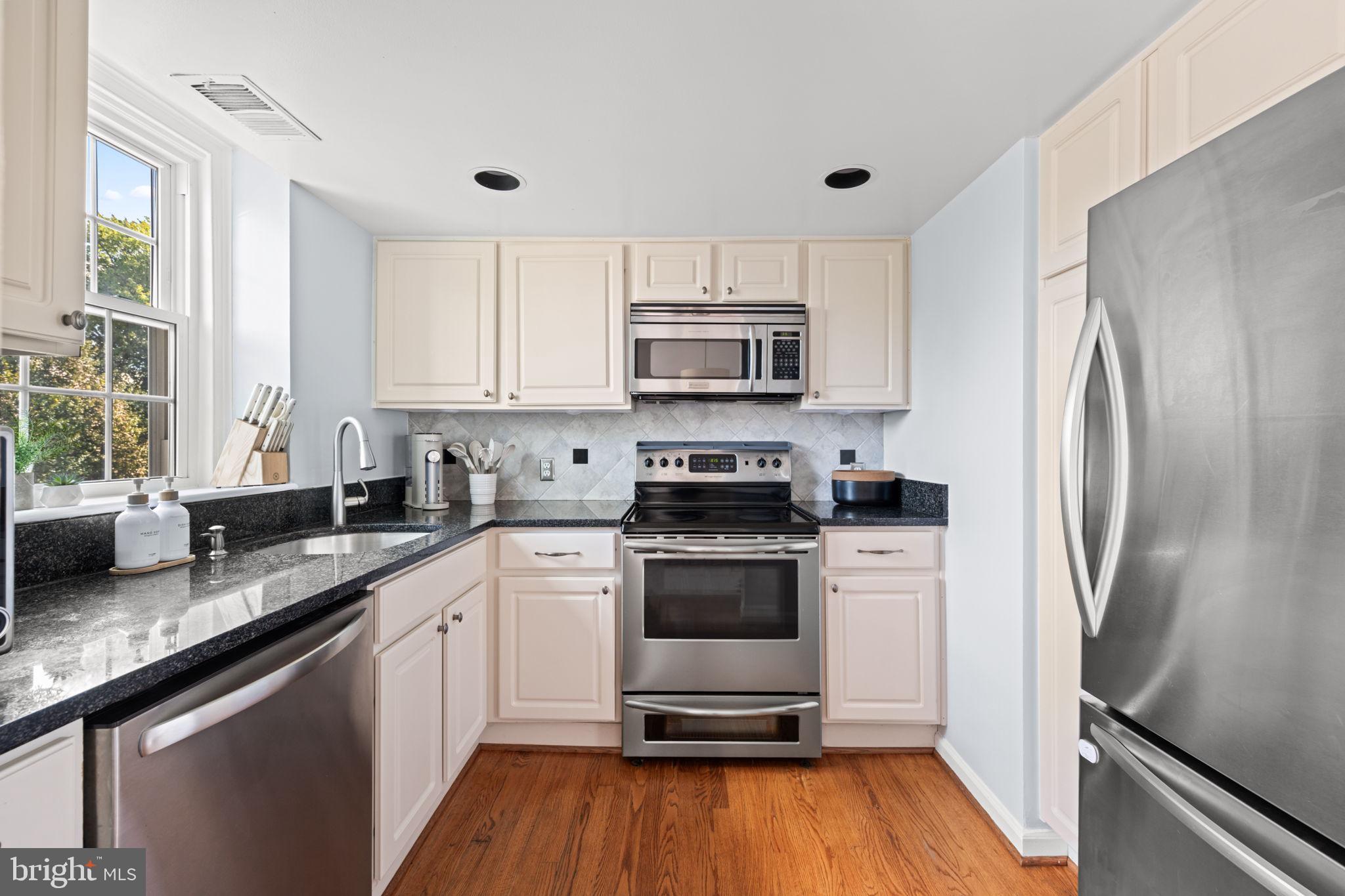 FAIRLINGTON VILLAGES - Residential