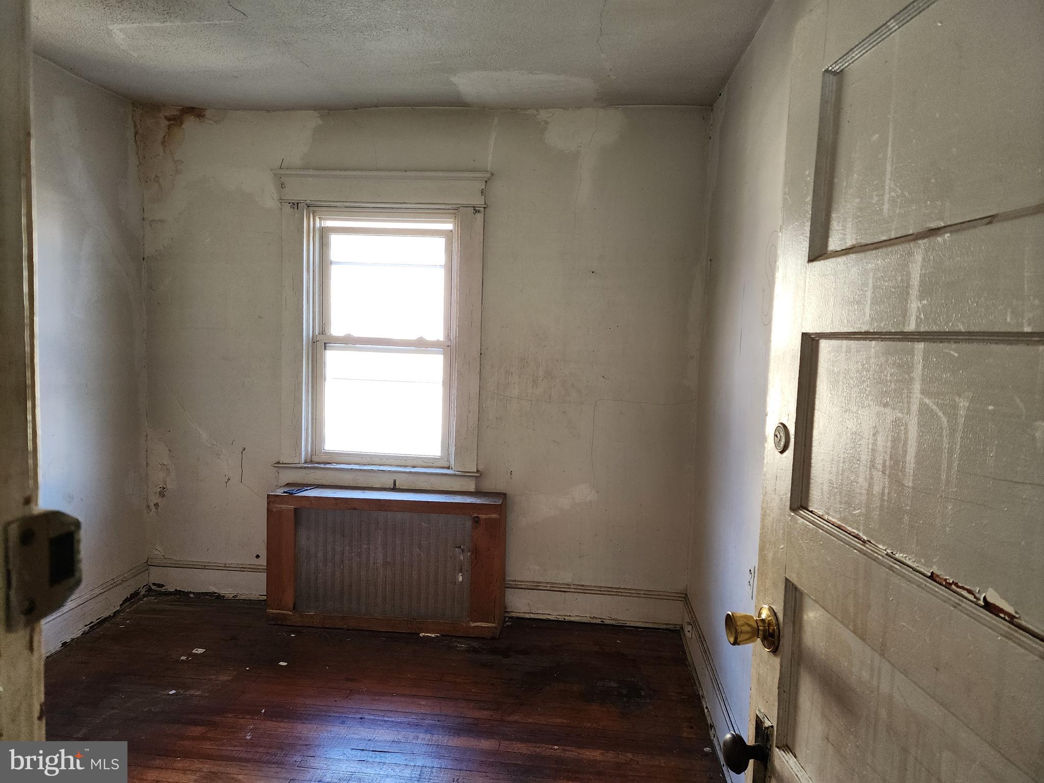 WOODMERE - Residential