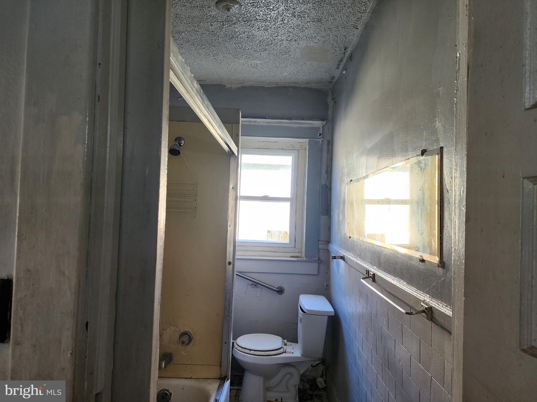 WOODMERE - Residential