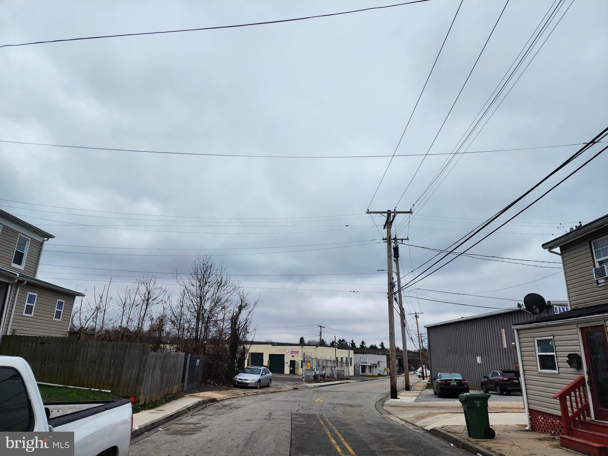 WOODMERE - Residential