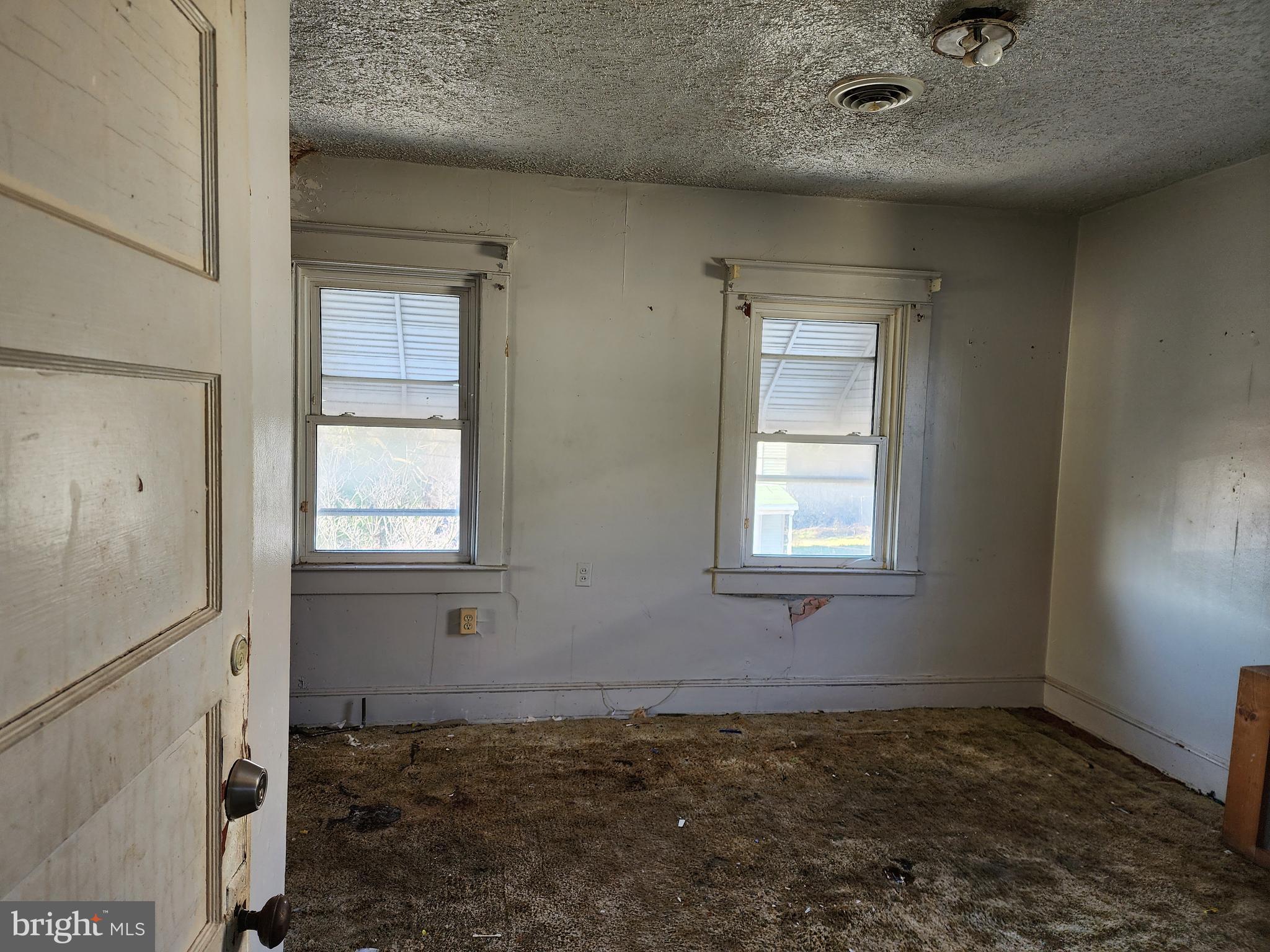 WOODMERE - Residential