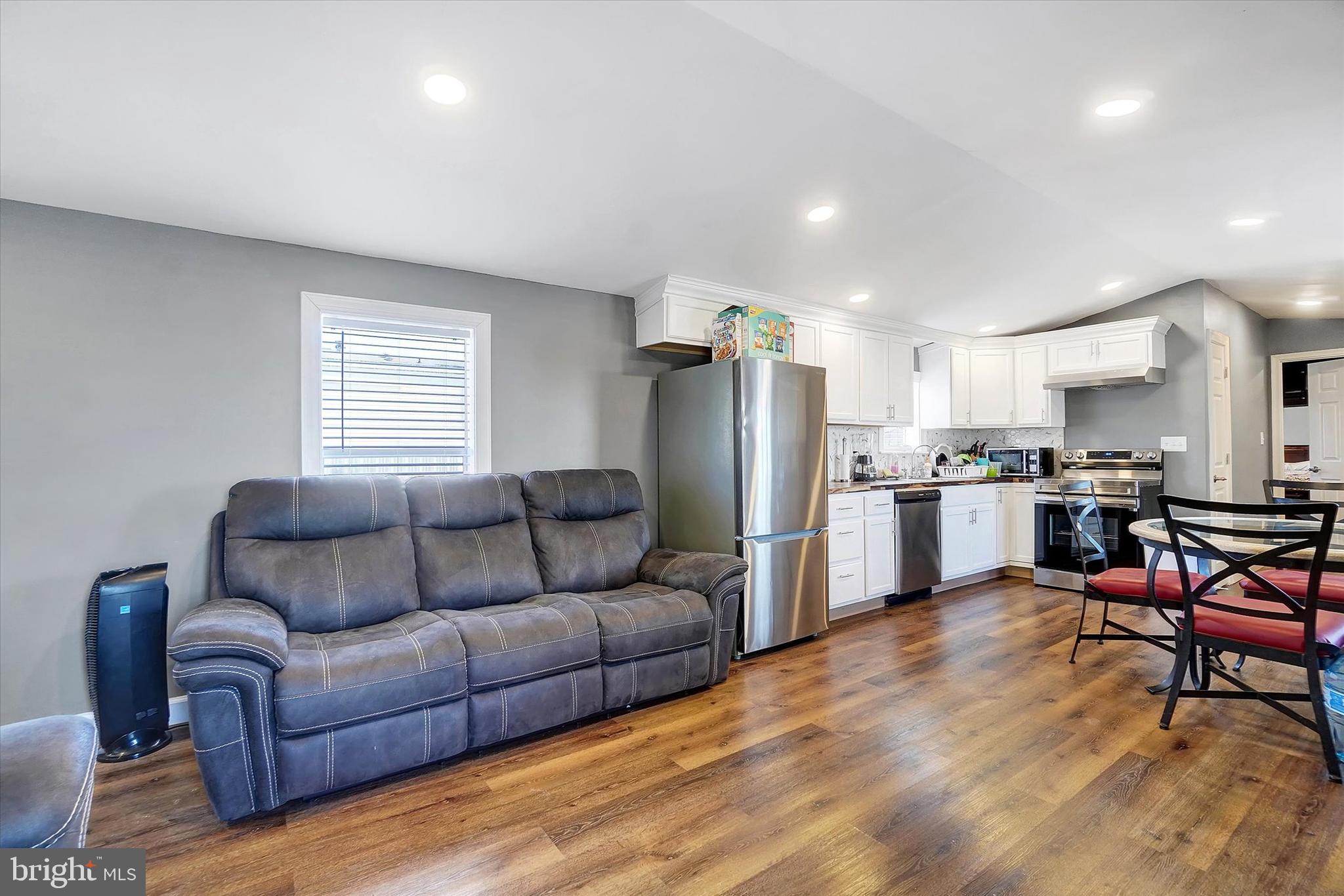 NEWBERRY FARMS - Residential