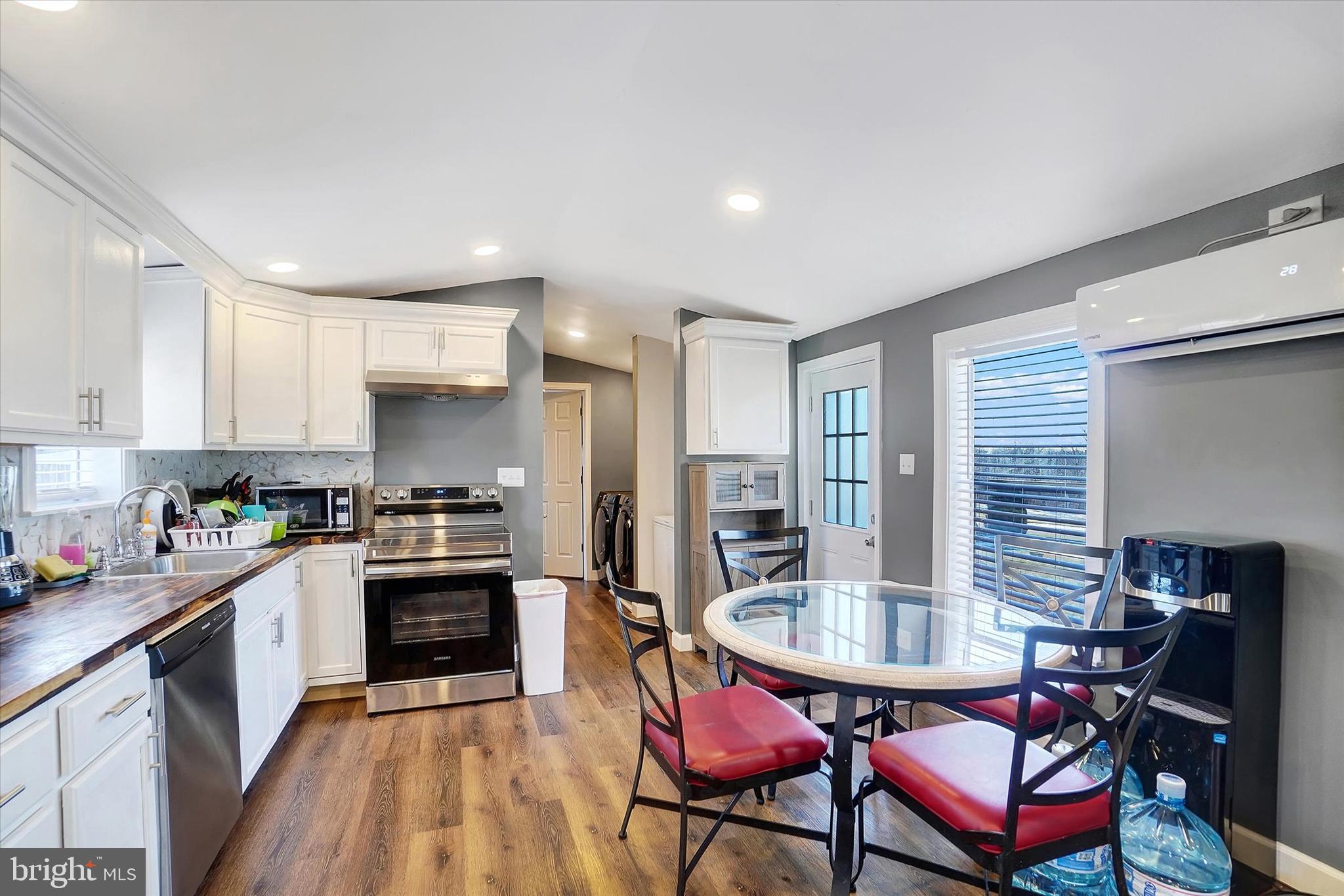 NEWBERRY FARMS - Residential