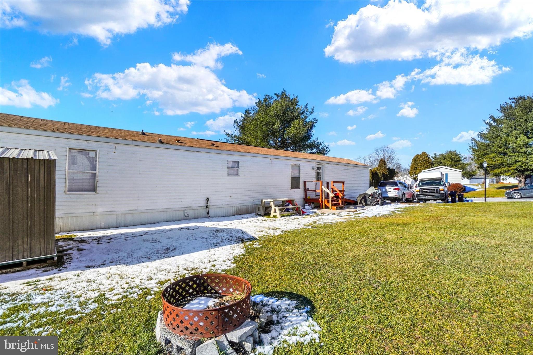 NEWBERRY FARMS - Residential